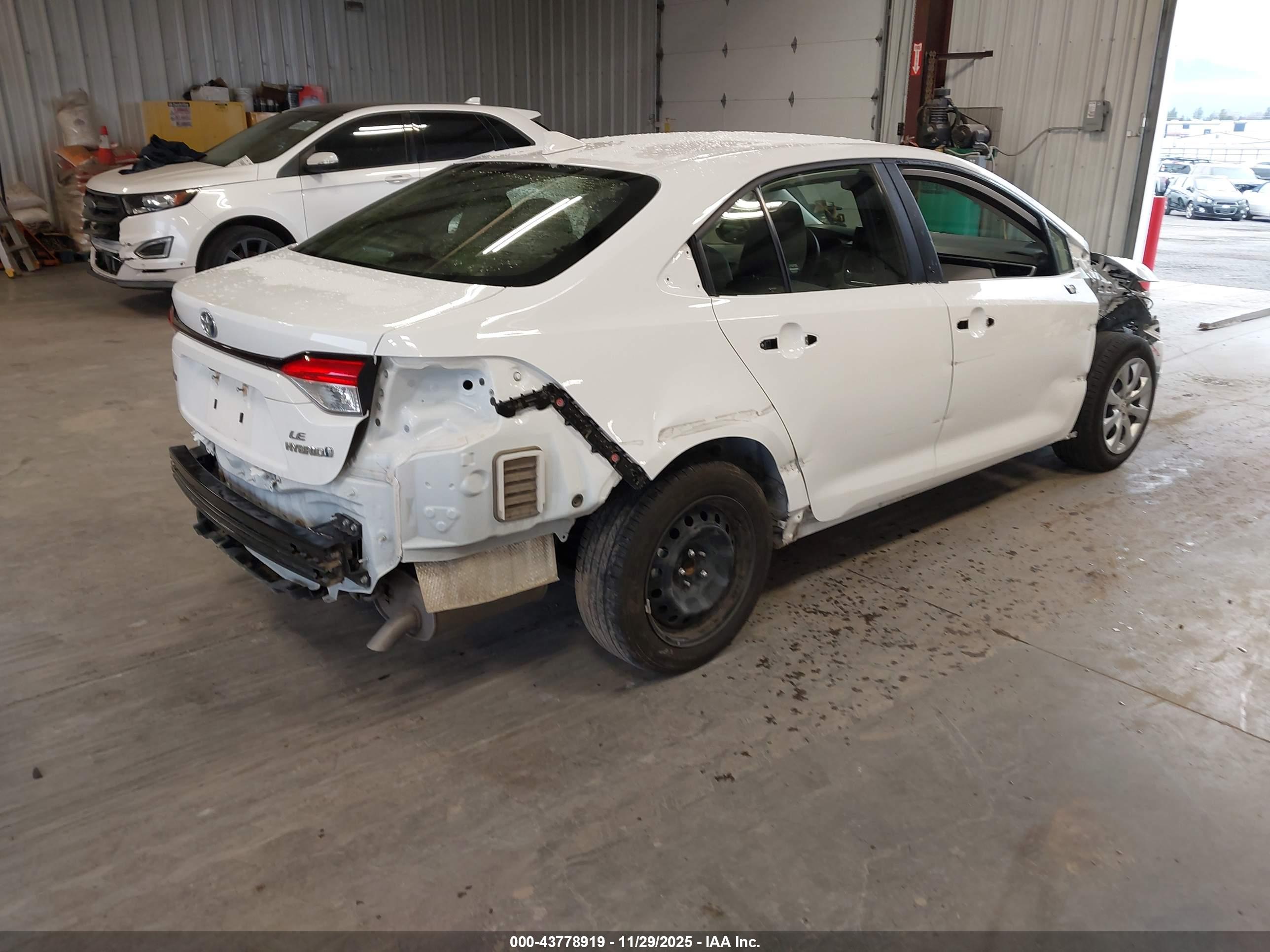 TOYOTA COROLLA image 4