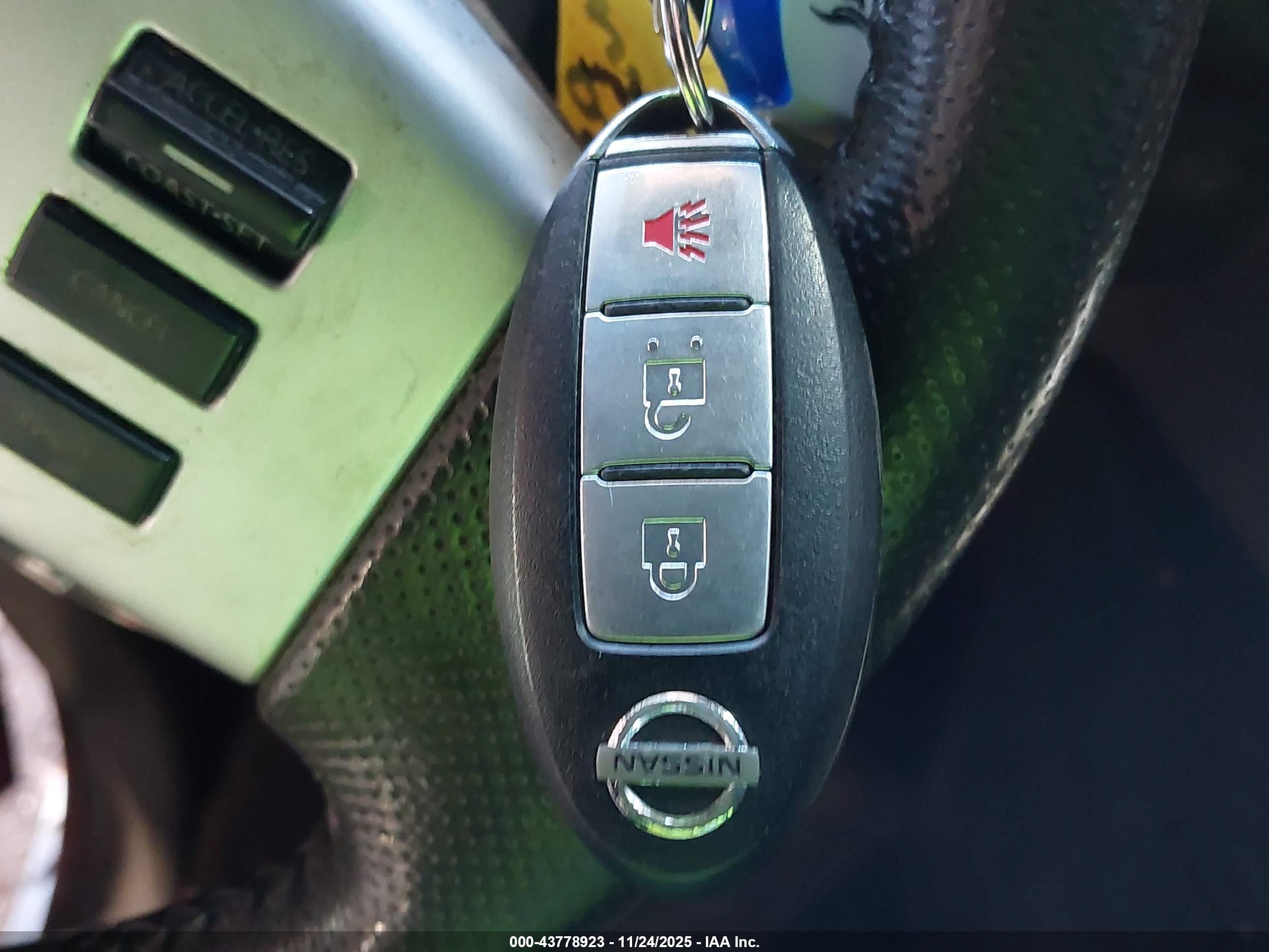 NISSAN PATHFINDER image 11