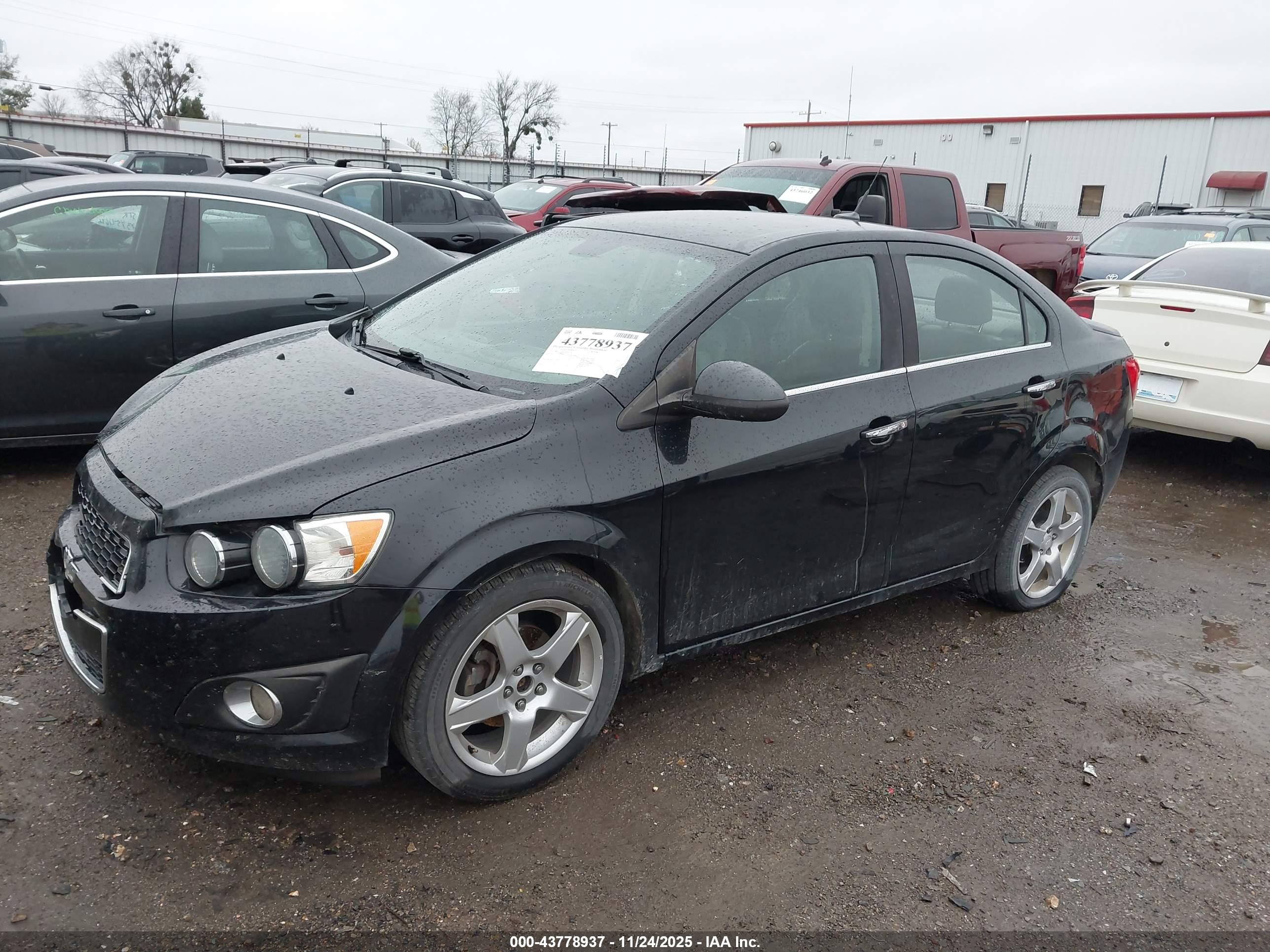 CHEVROLET SONIC image 2