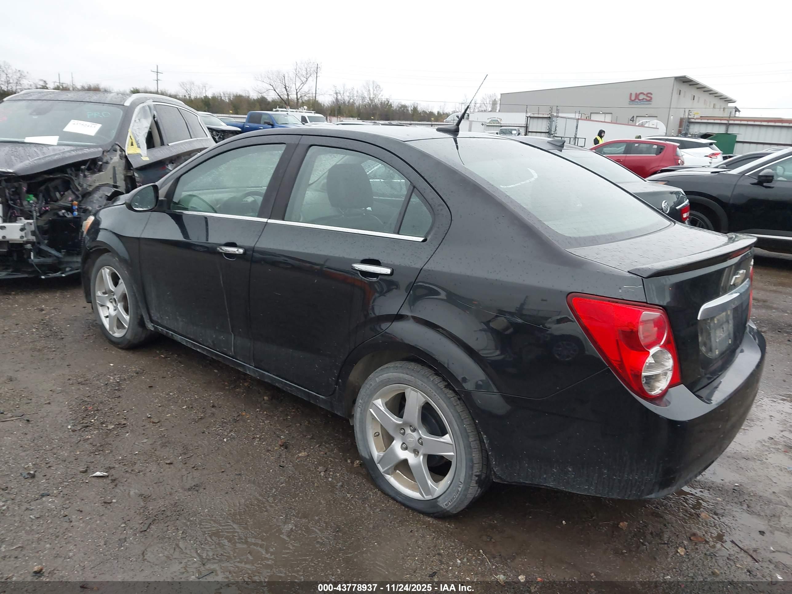 CHEVROLET SONIC image 3