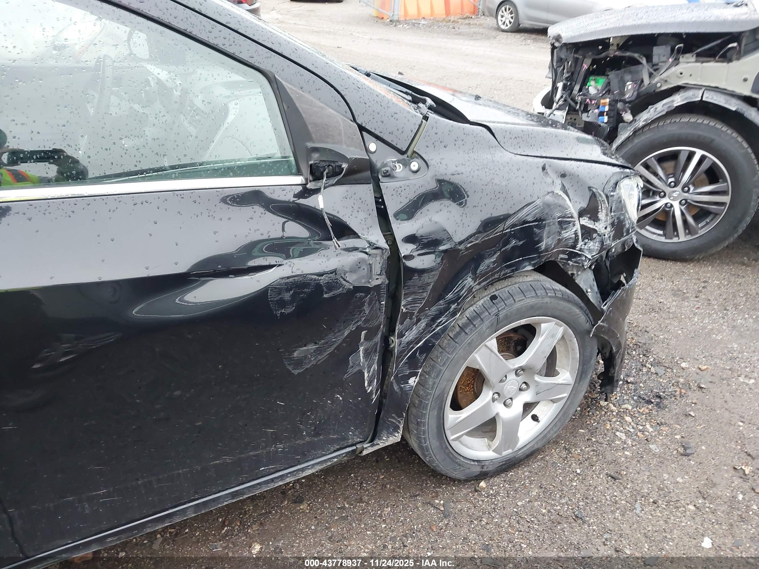 CHEVROLET SONIC image 6