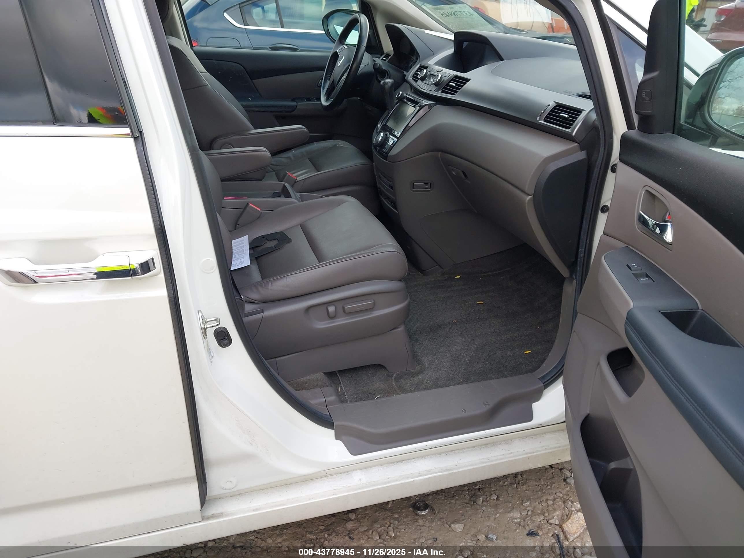 HONDA ODYSSEY image 5