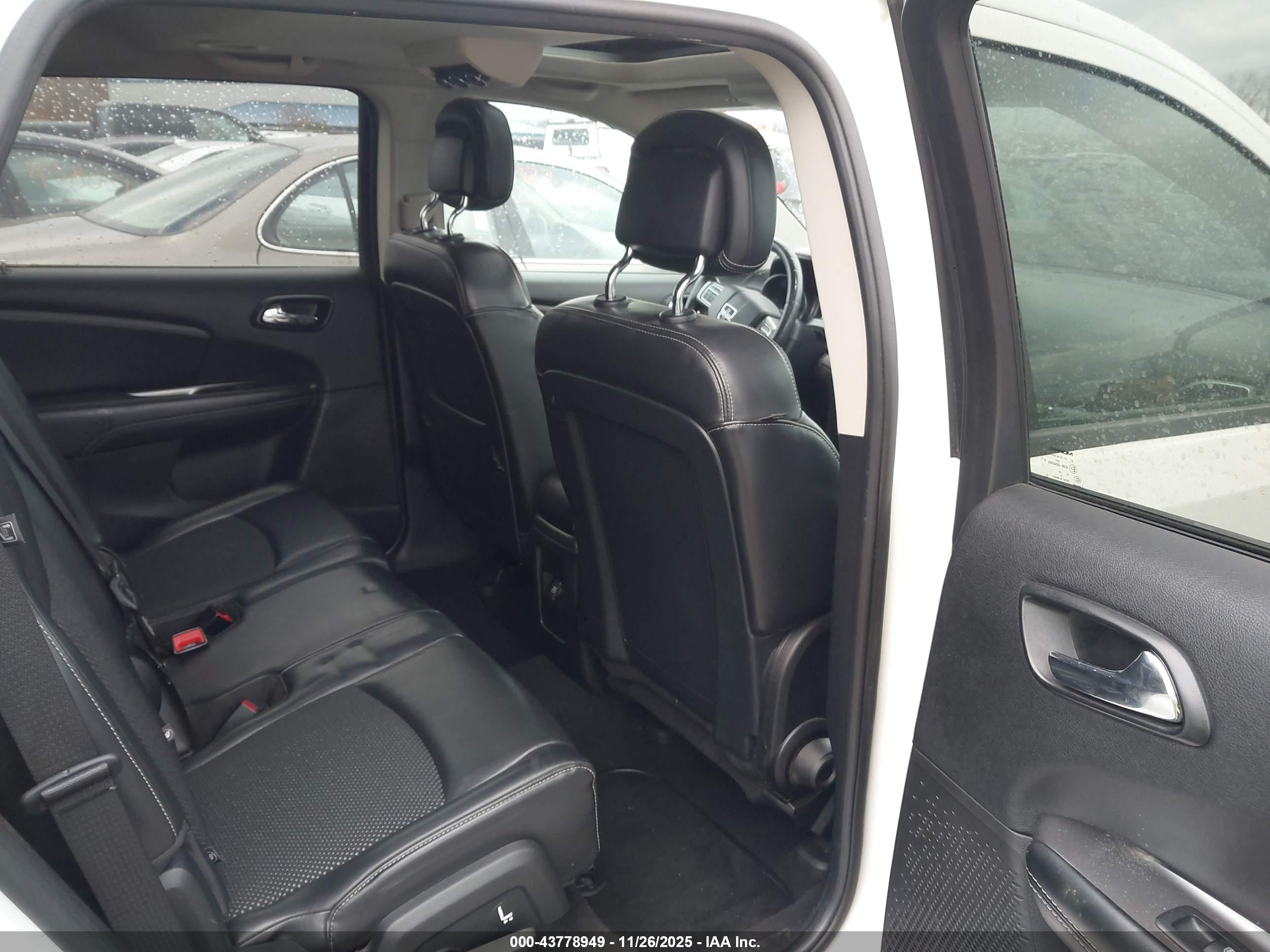 DODGE JOURNEY image 8