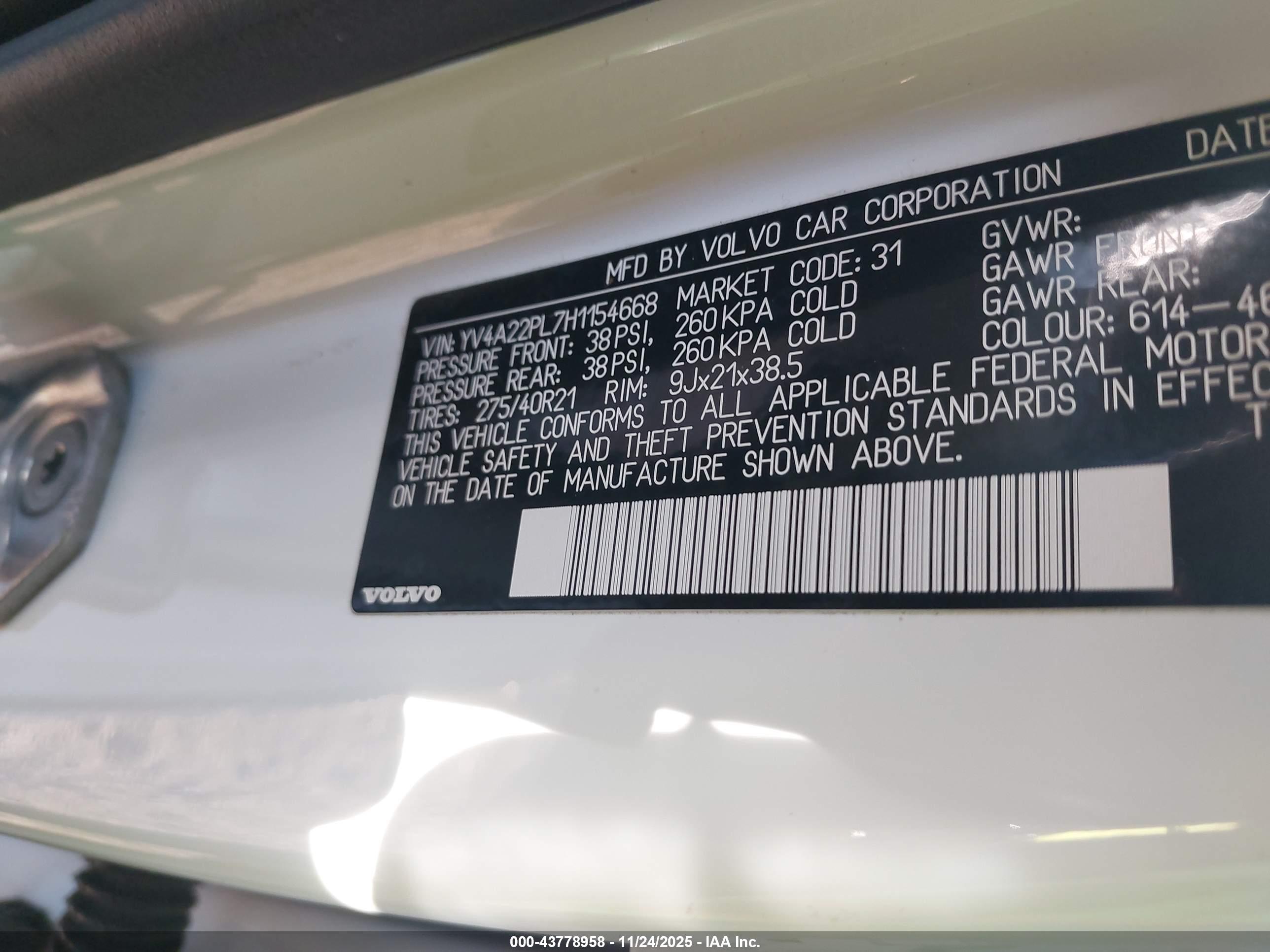 VOLVO XC90 image 9