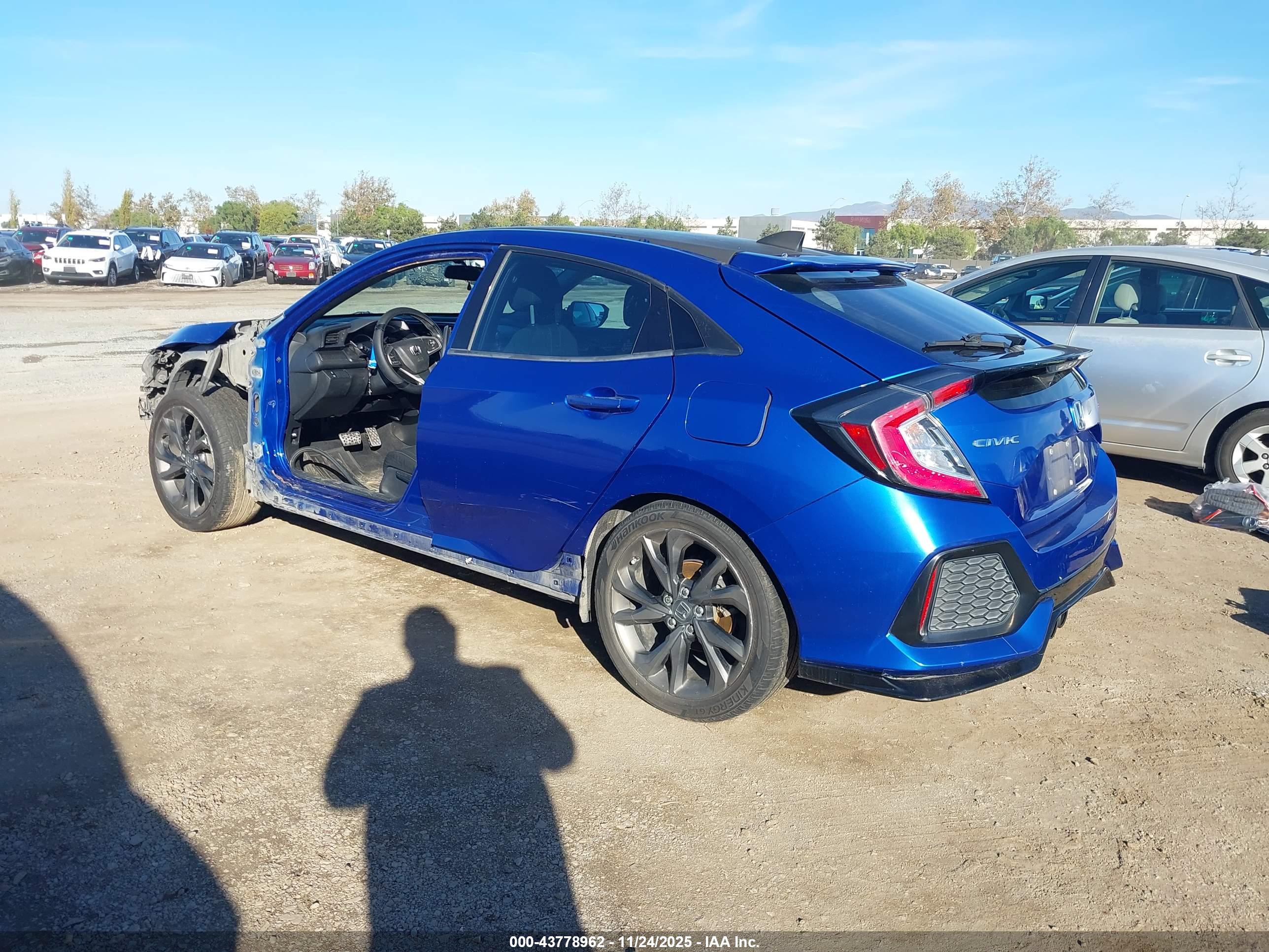 HONDA CIVIC image 3