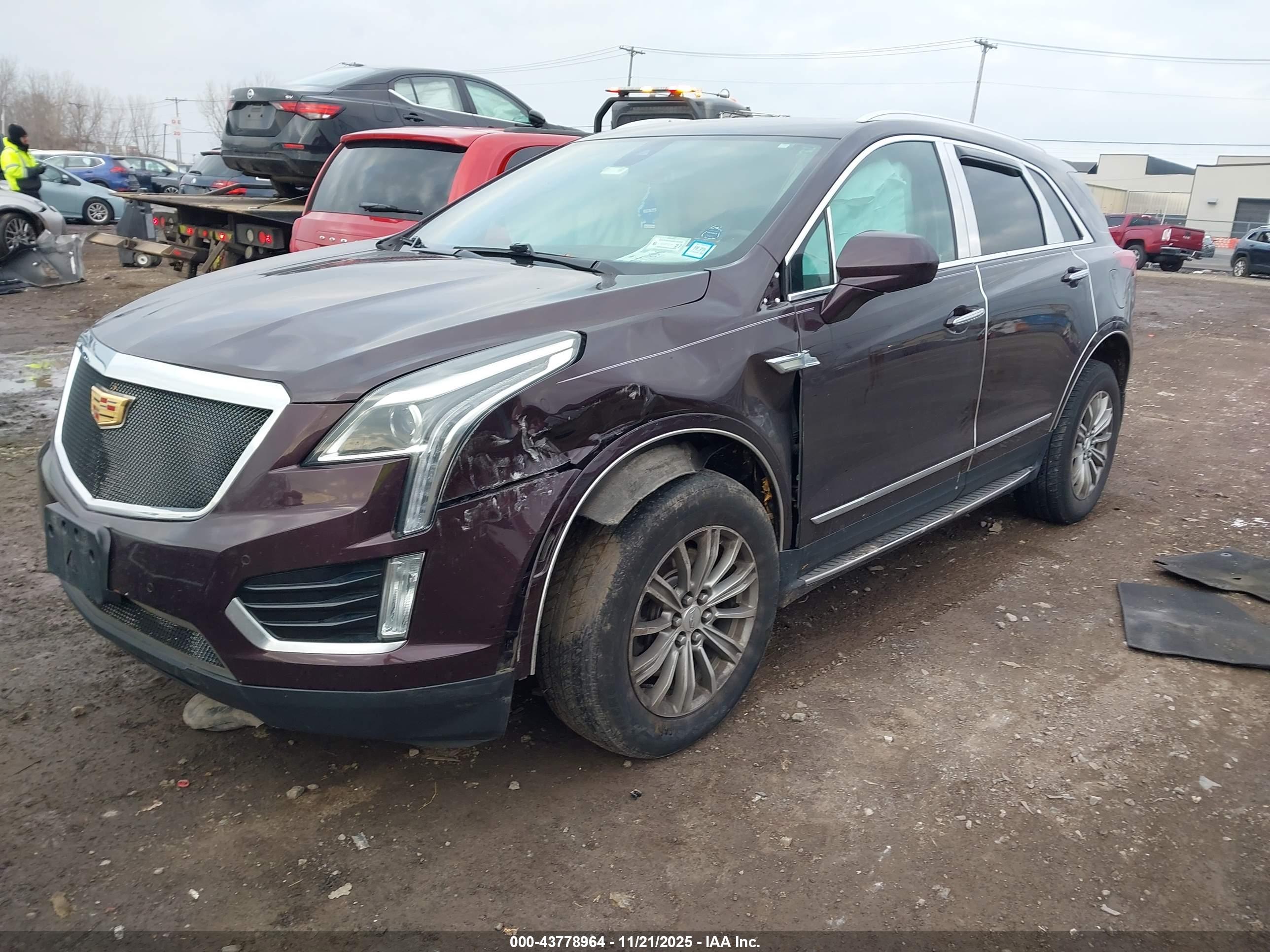 CADILLAC XT5 image 2