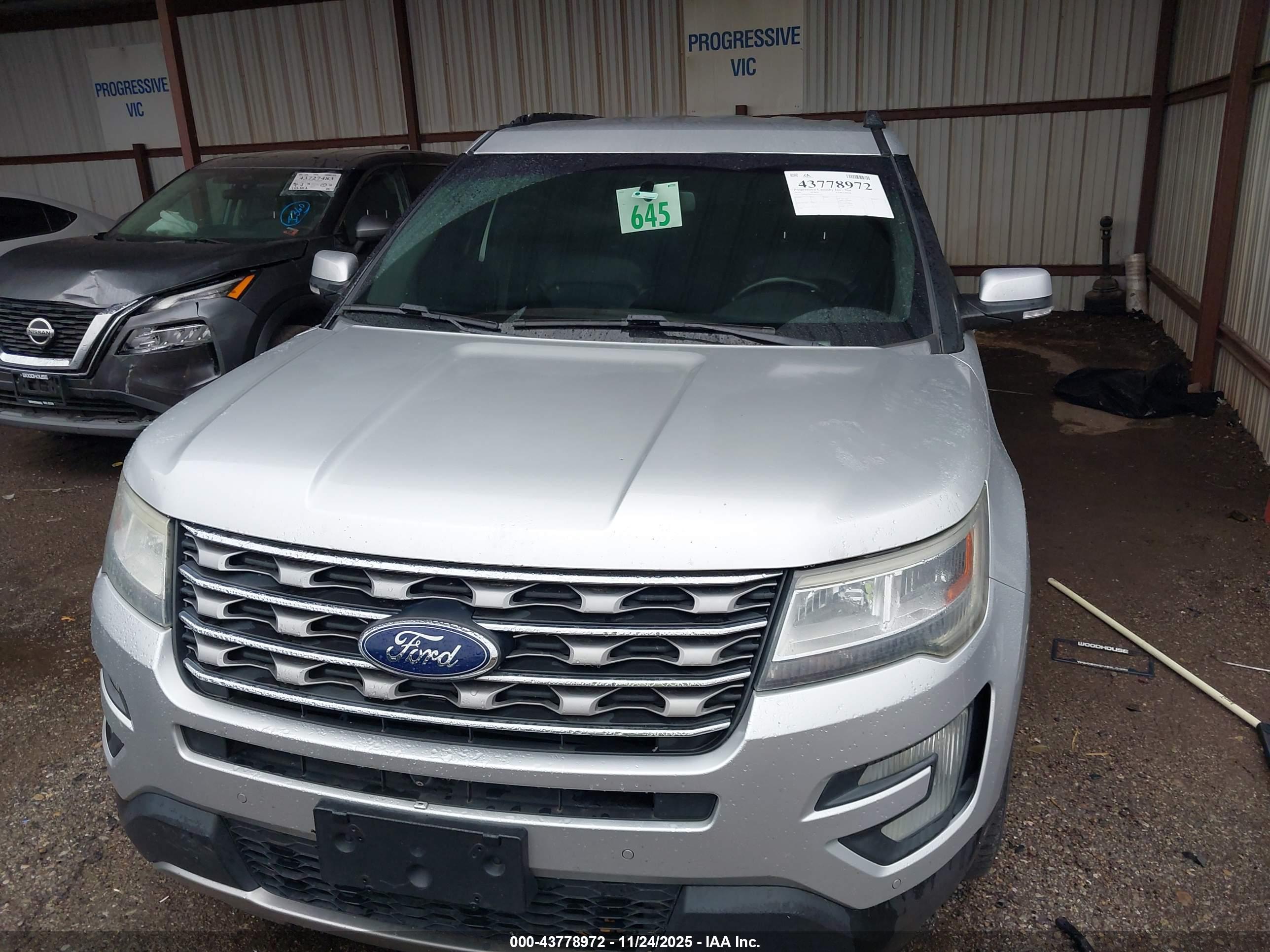 FORD EXPLORER image 6