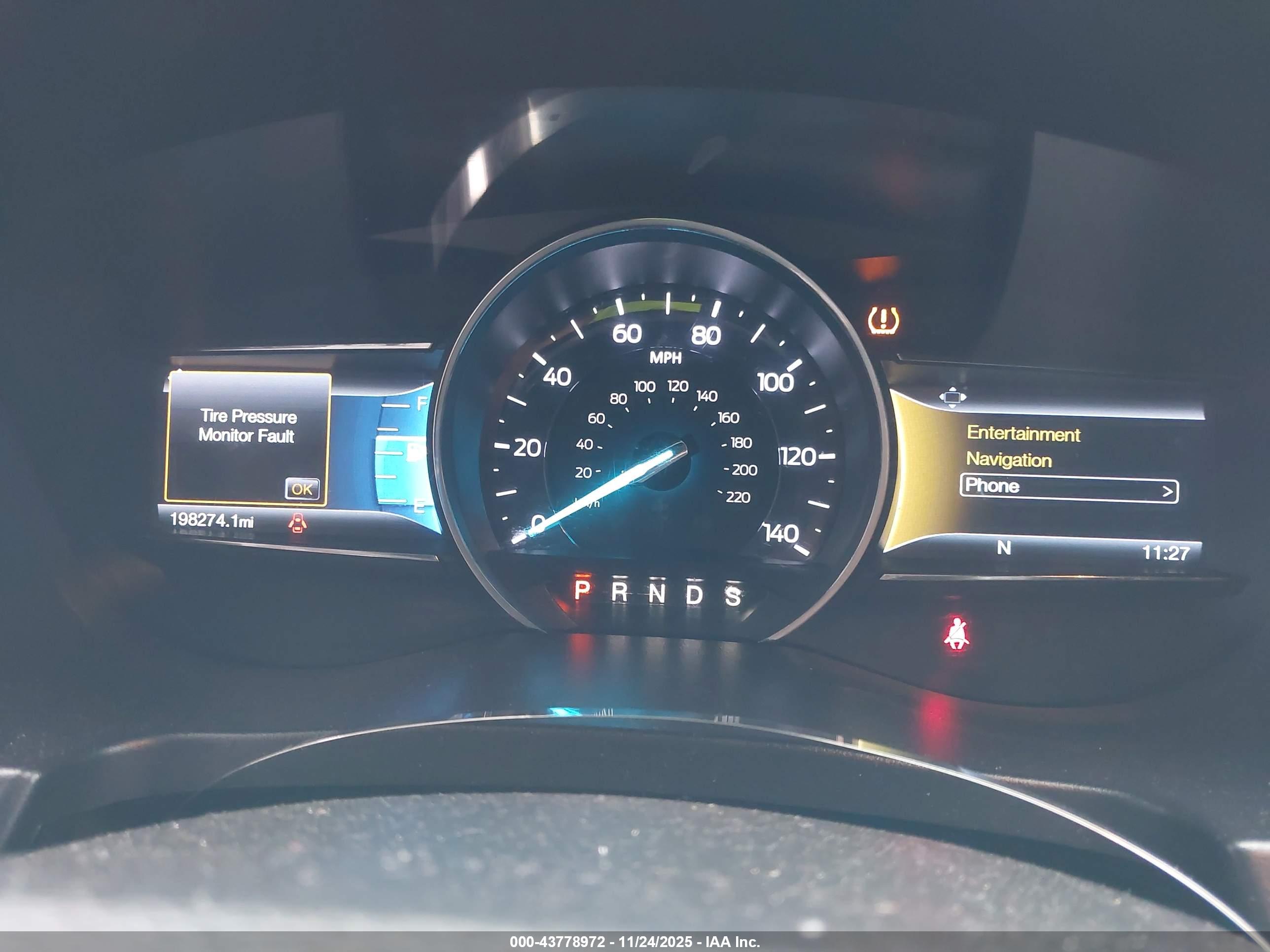 FORD EXPLORER image 7