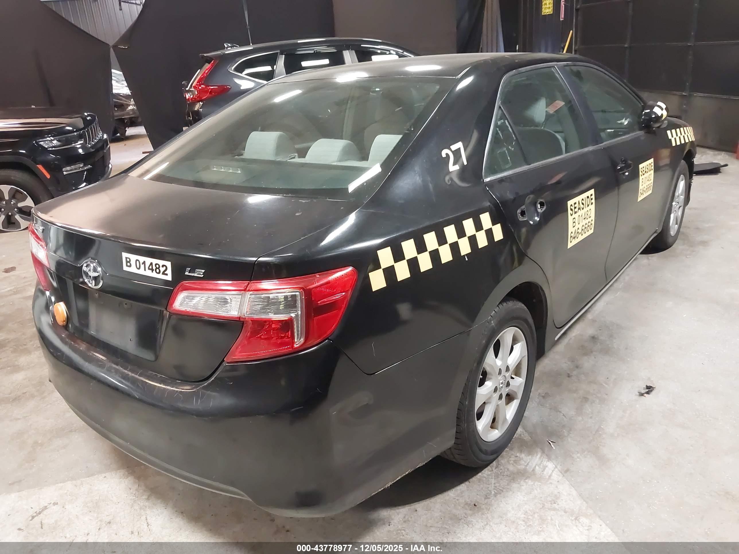 TOYOTA CAMRY image 4