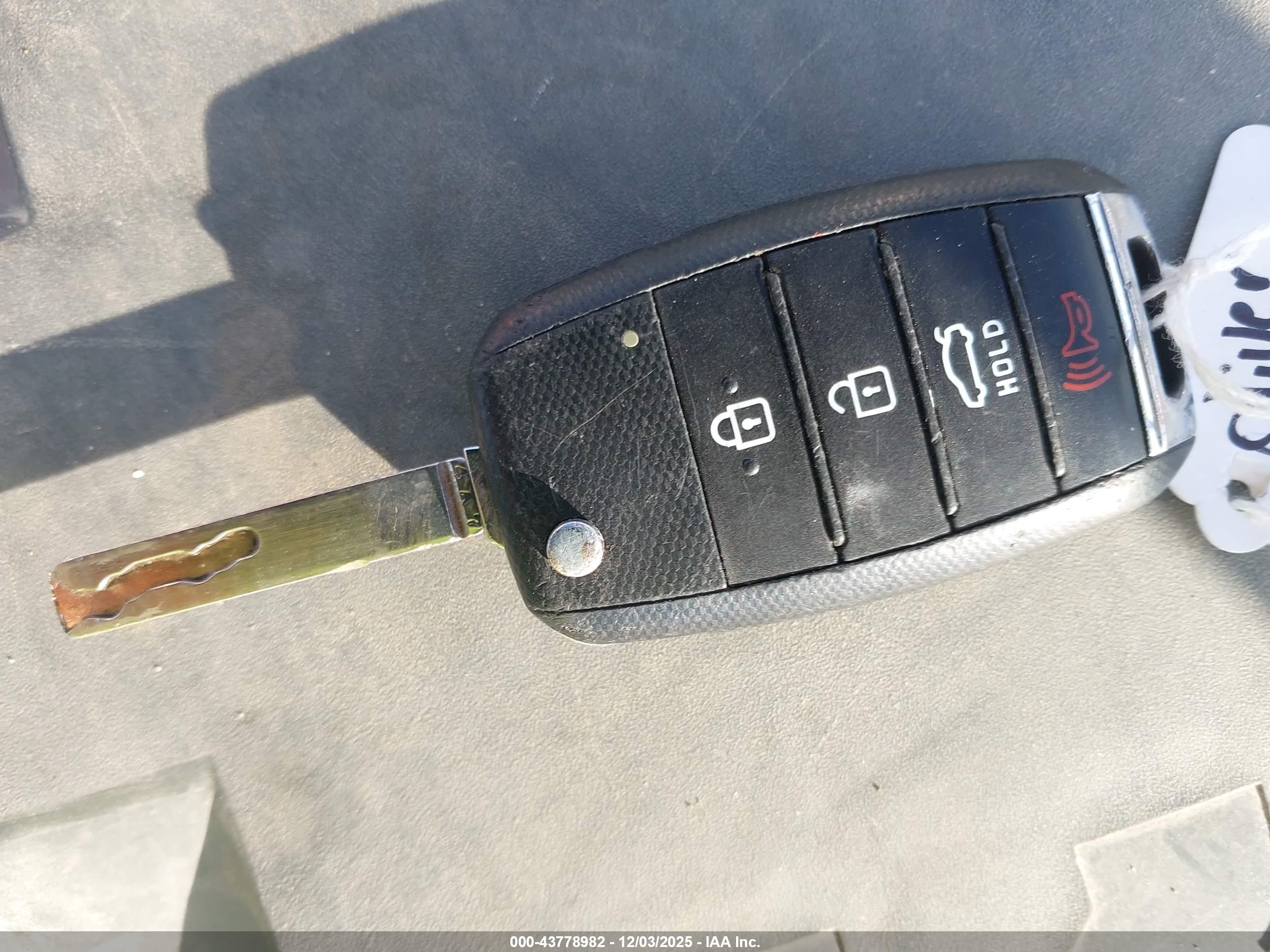 KIA OPTIMA image 11