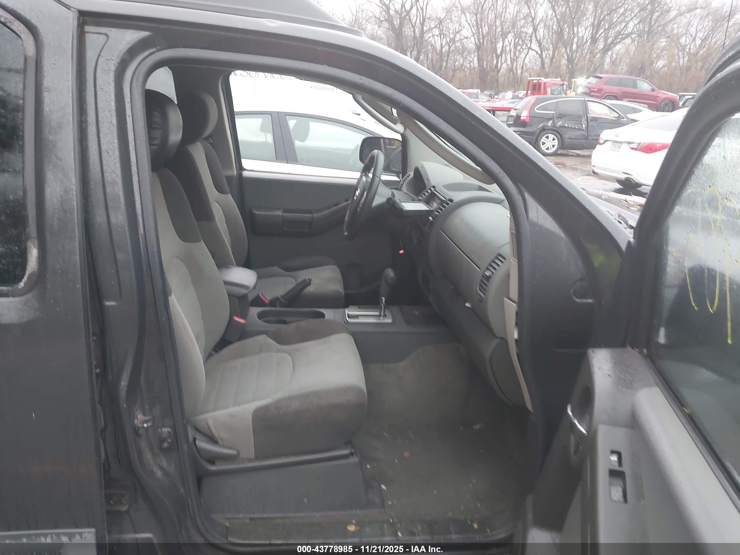 NISSAN XTERRA image 5