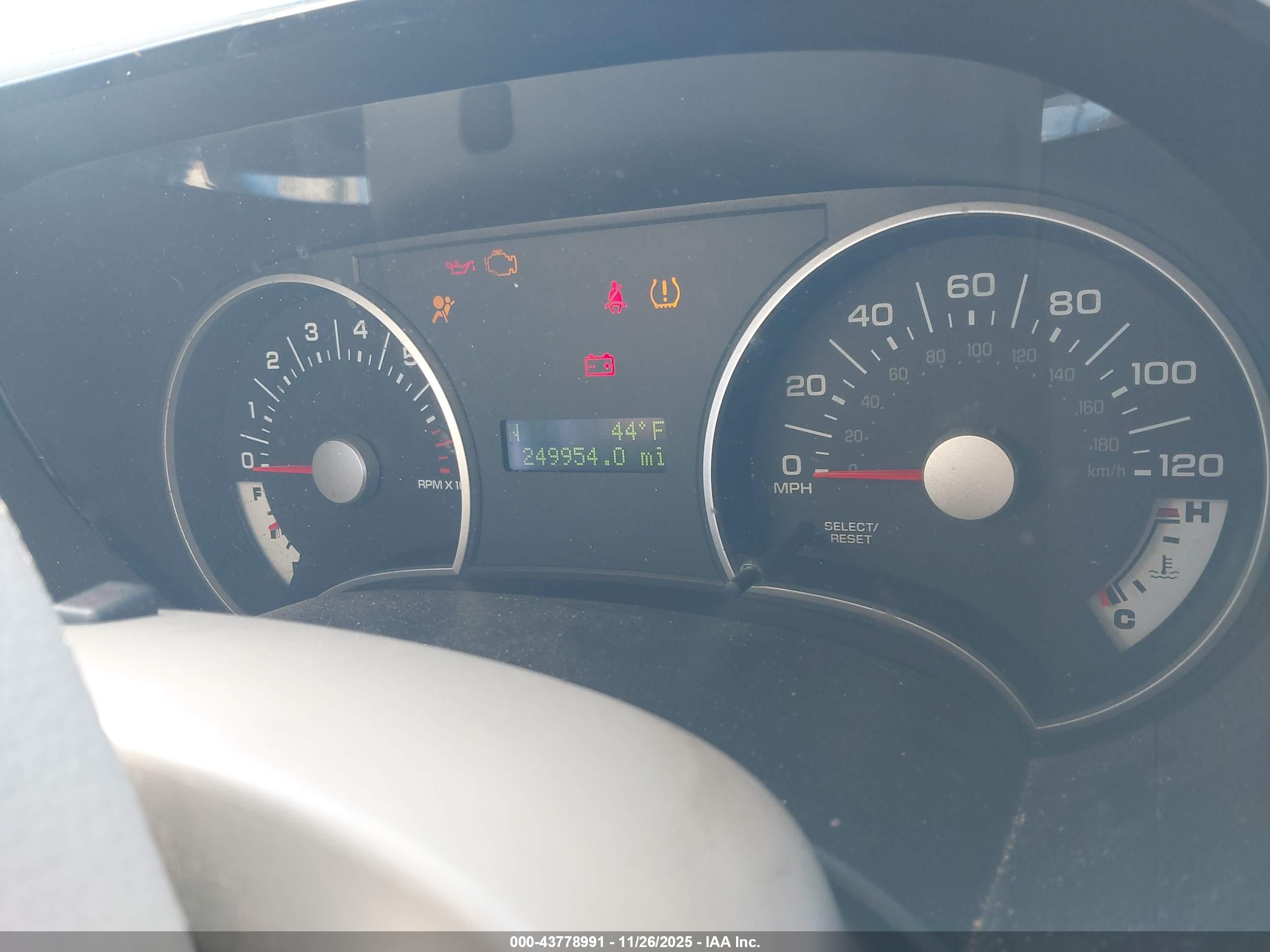 FORD EXPLORER image 7
