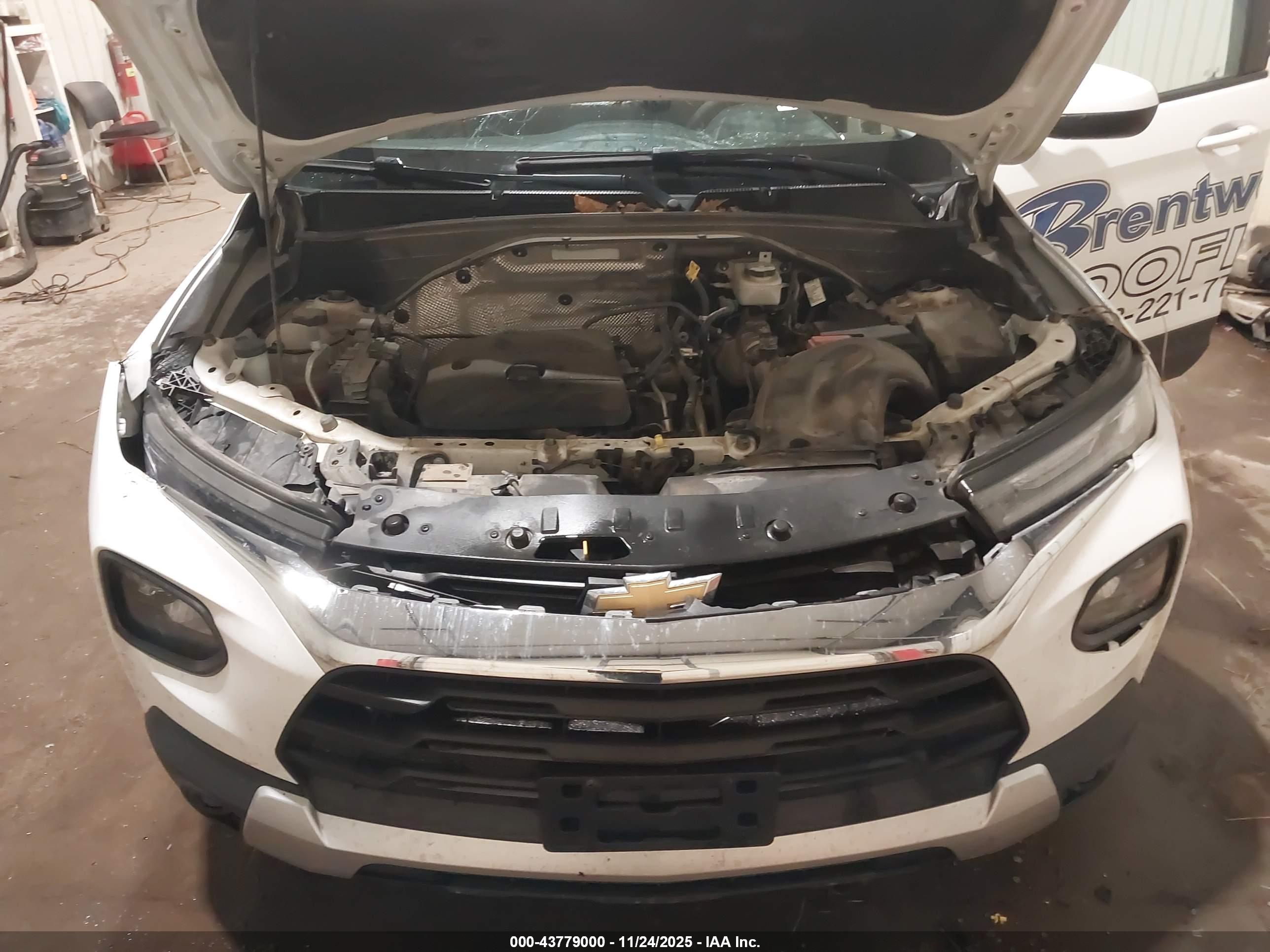 CHEVROLET TRAILBLAZER image 10