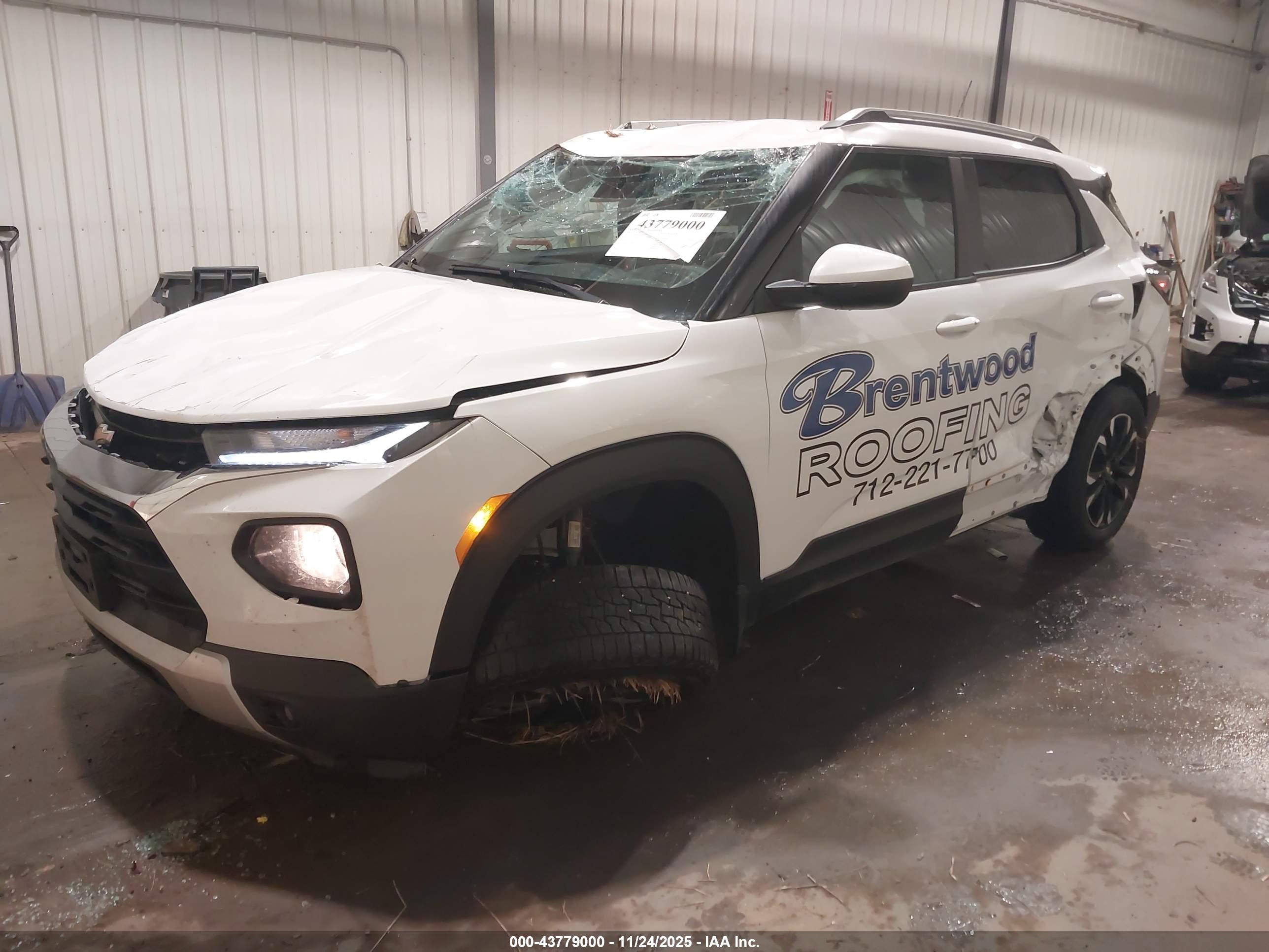 CHEVROLET TRAILBLAZER image 2