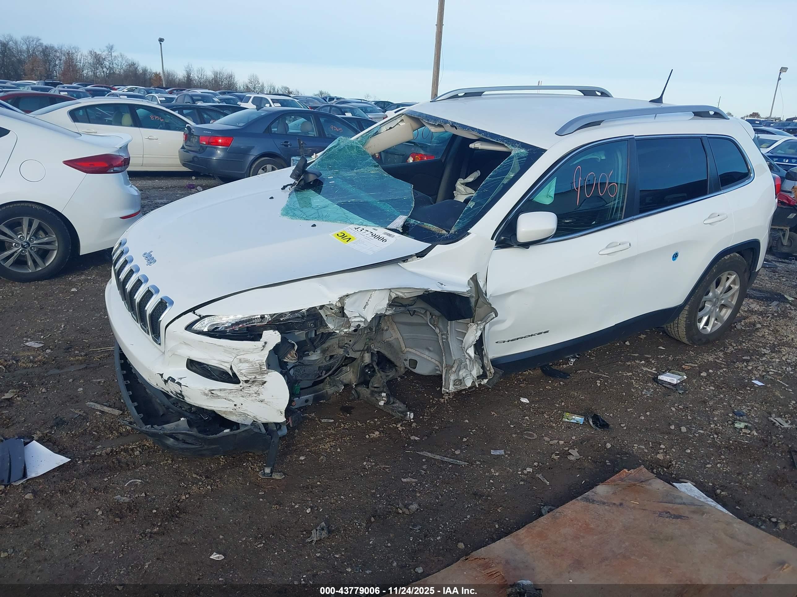 JEEP CHEROKEE image 2