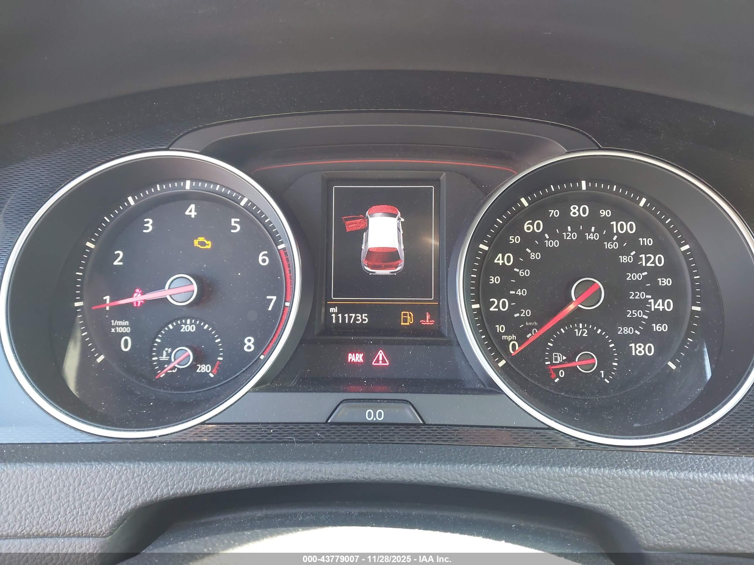 VOLKSWAGEN GOLF image 7