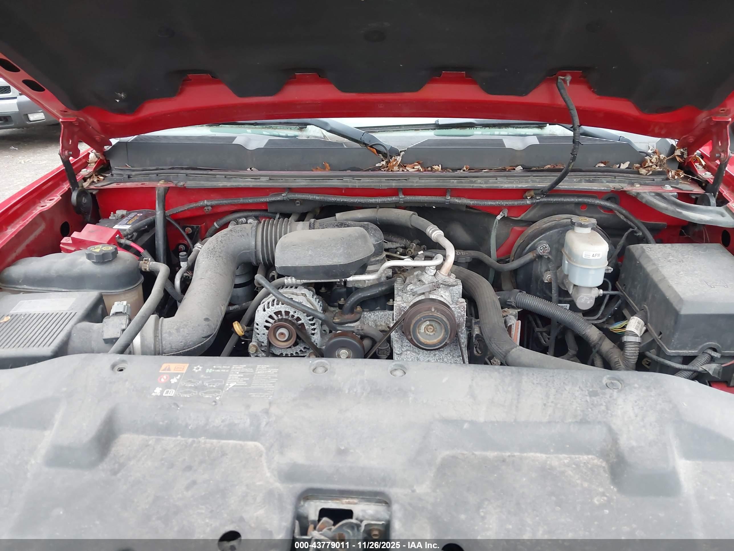 CHEVROLET SILVERADO image 10
