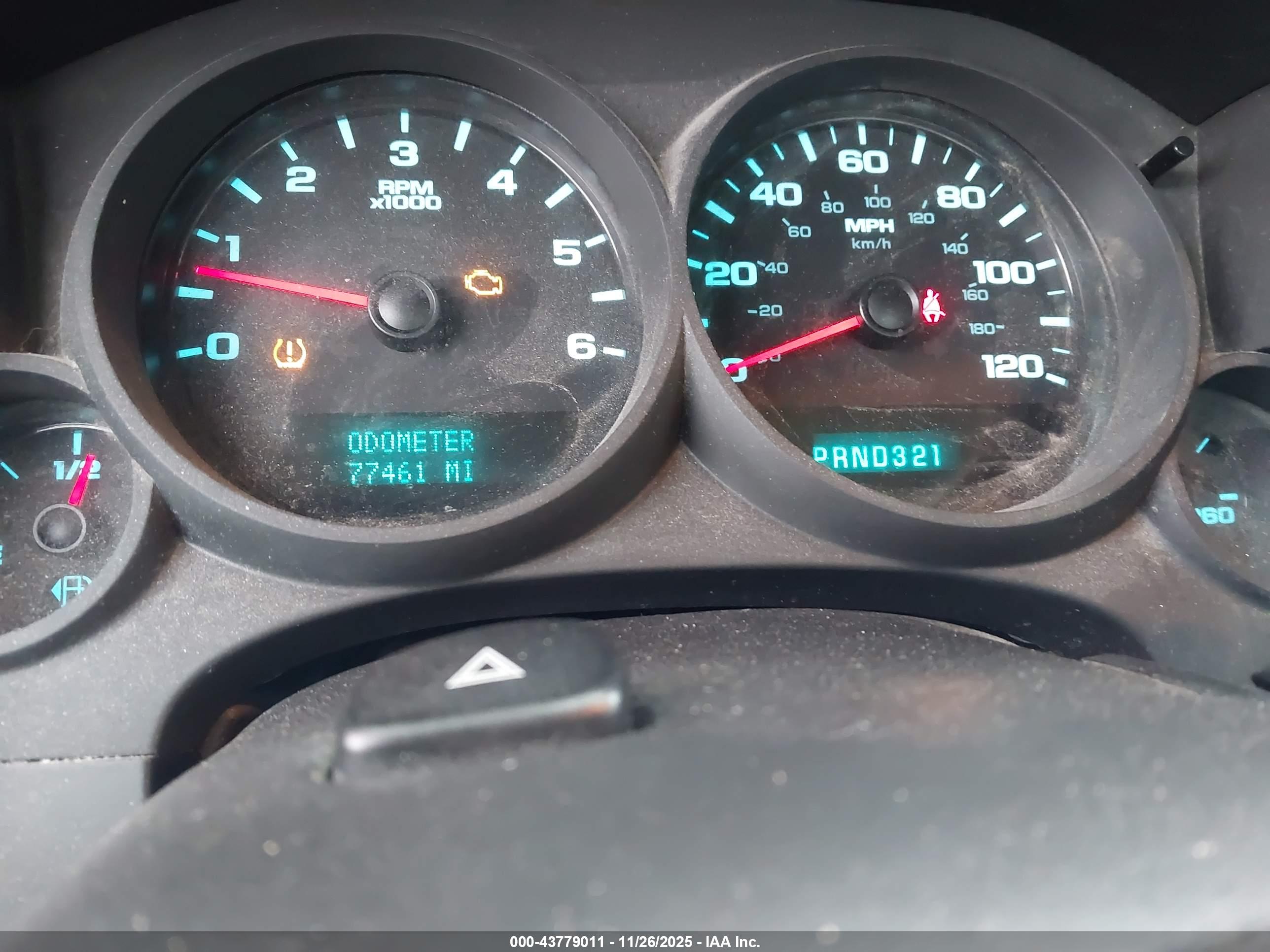 CHEVROLET SILVERADO image 7