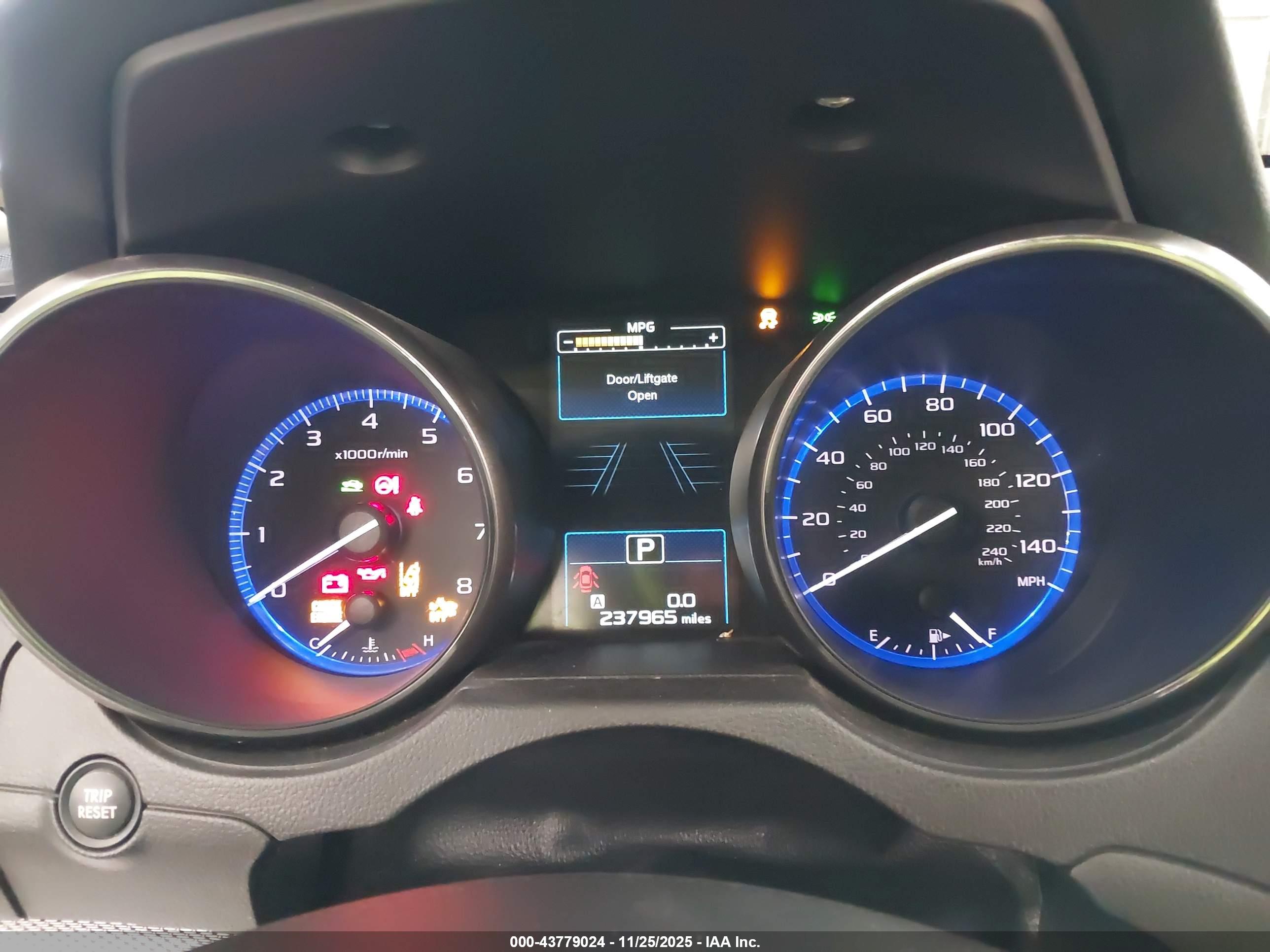 SUBARU OUTBACK image 7