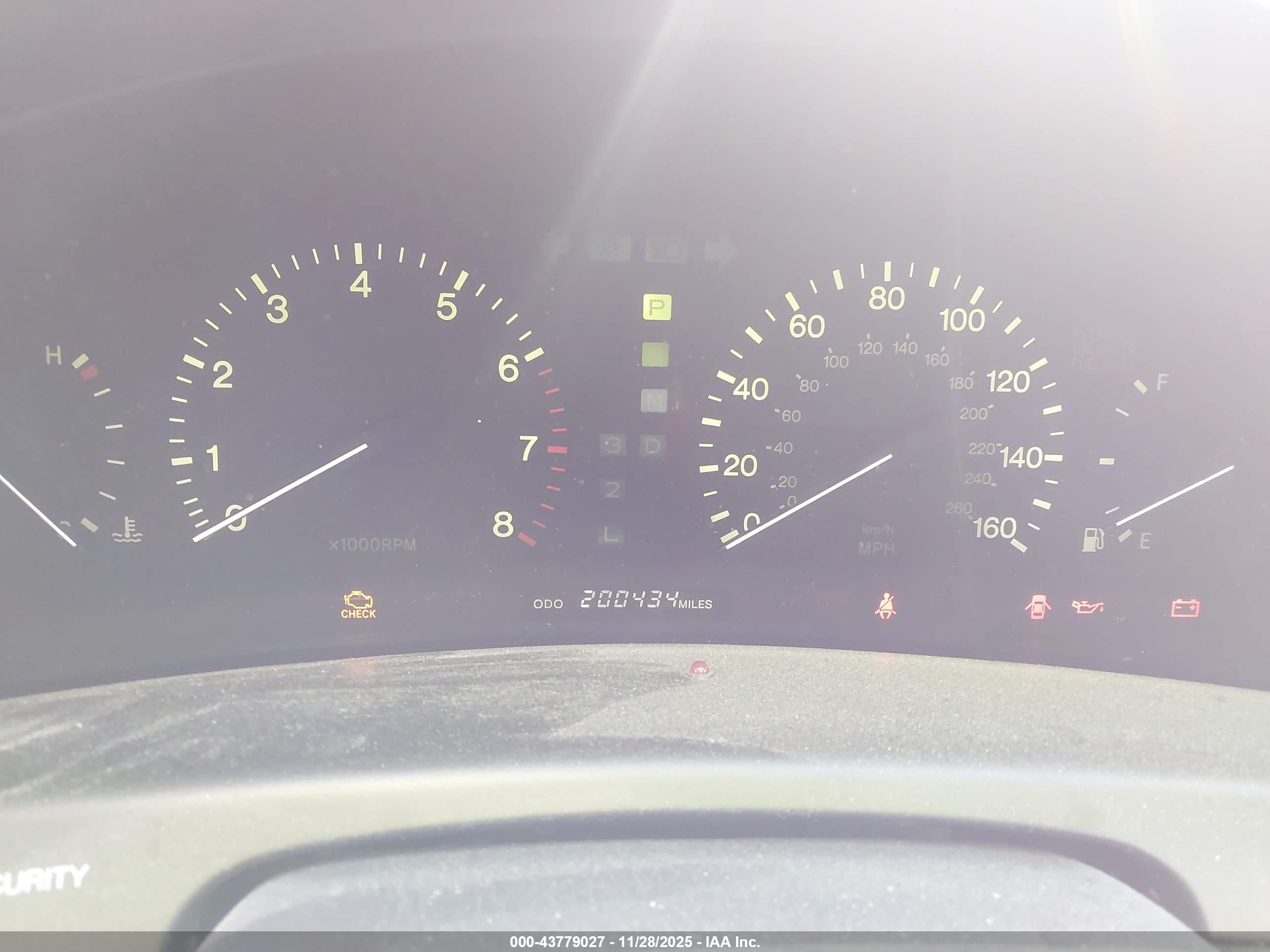 LEXUS LS image 7