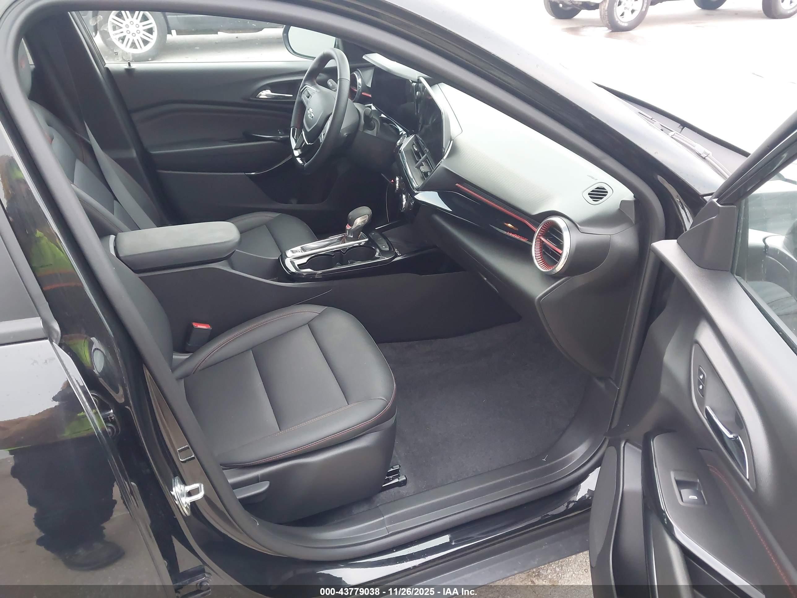 CHEVROLET TRAX image 5