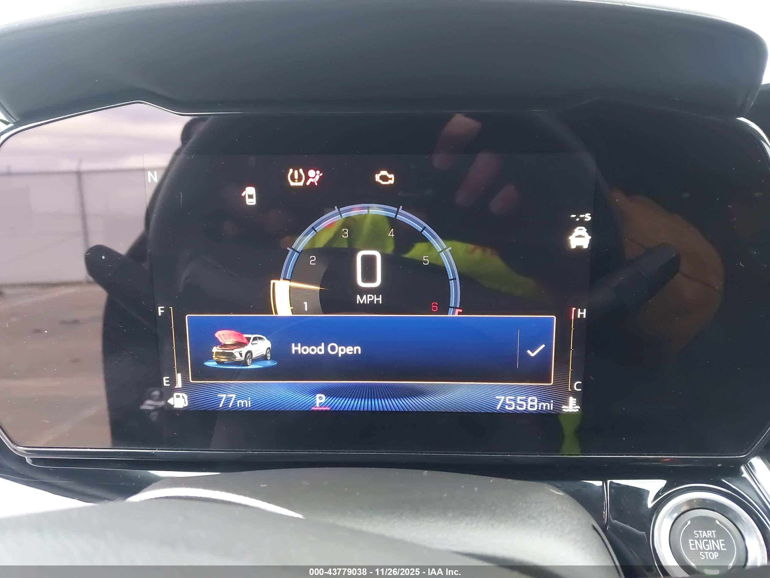CHEVROLET TRAX image 7