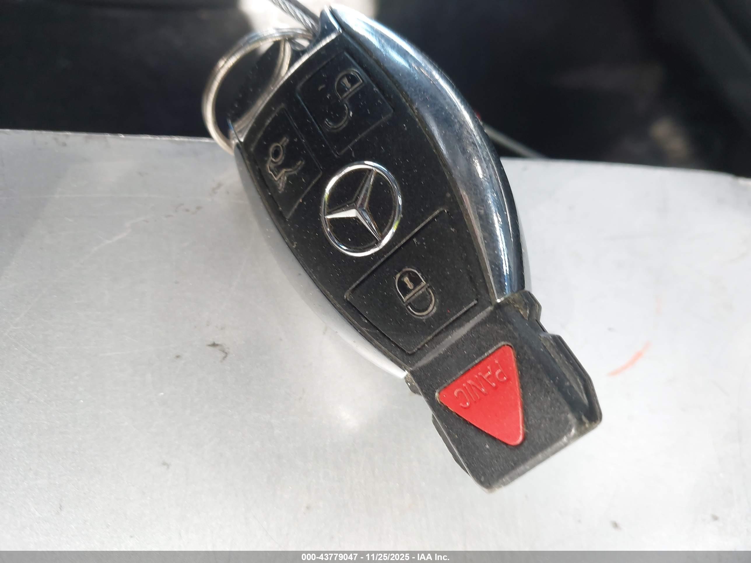 MERCEDES-BENZ GLC image 11