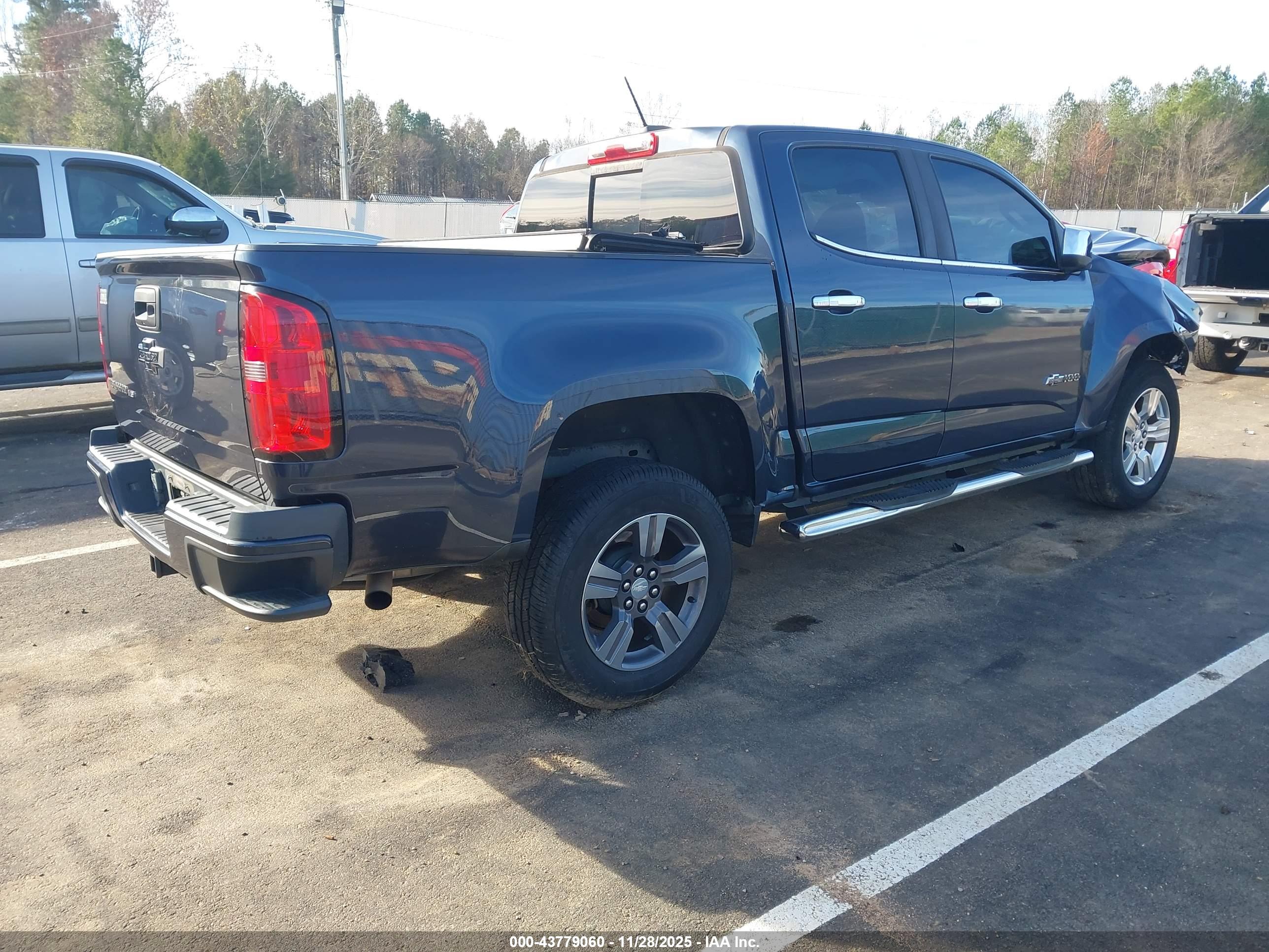 CHEVROLET COLORADO image 4