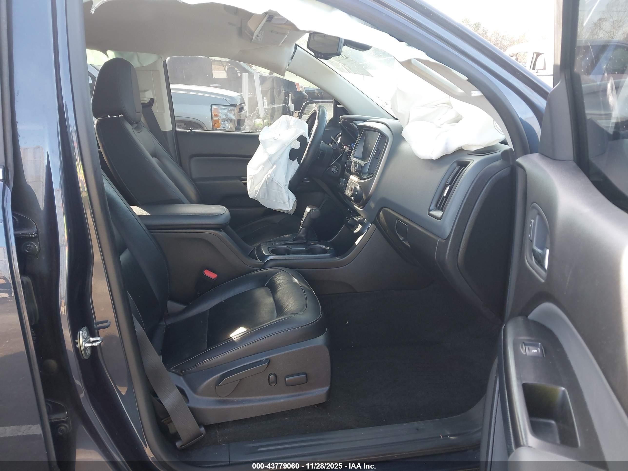 CHEVROLET COLORADO image 5