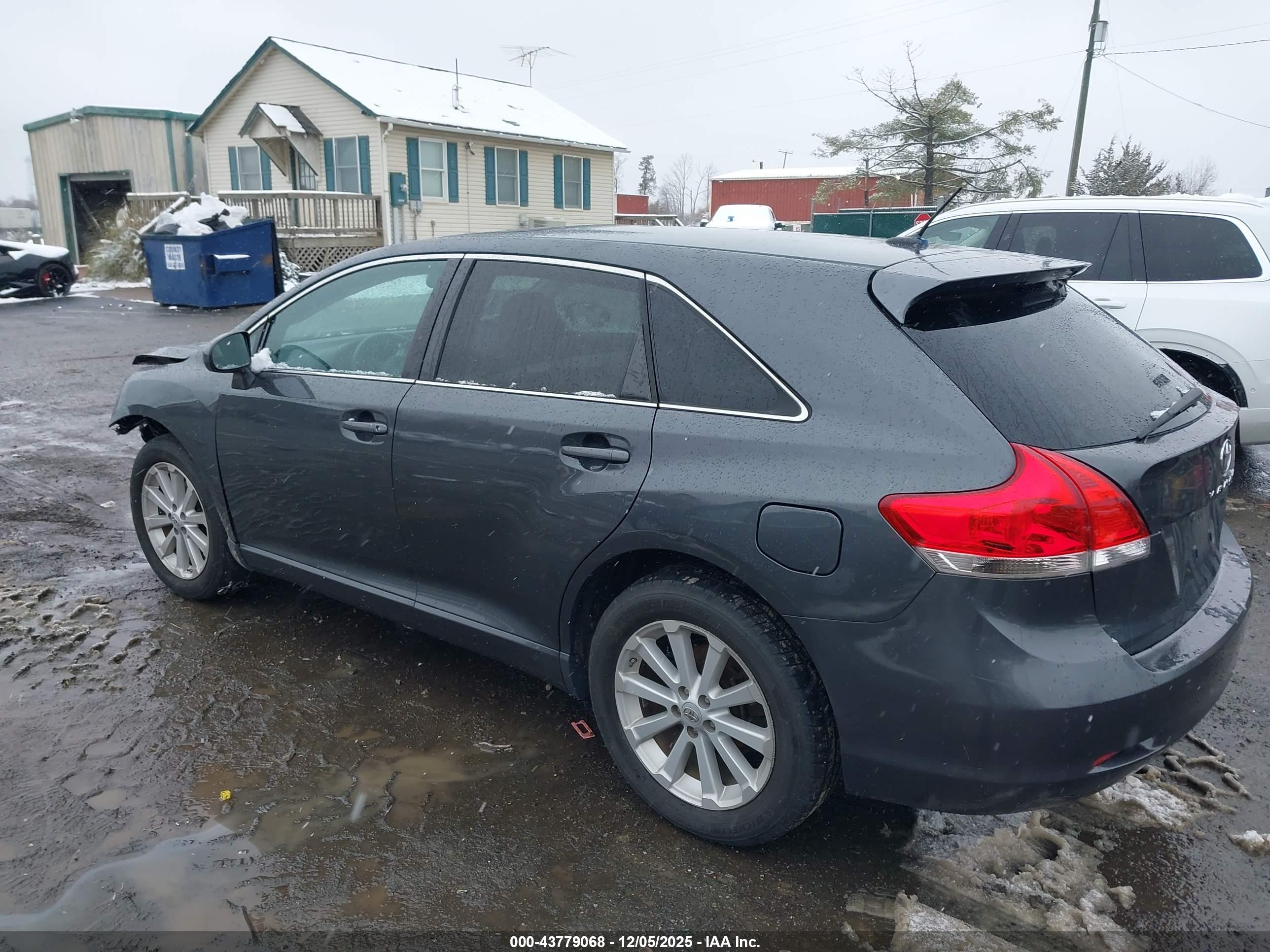TOYOTA VENZA image 3