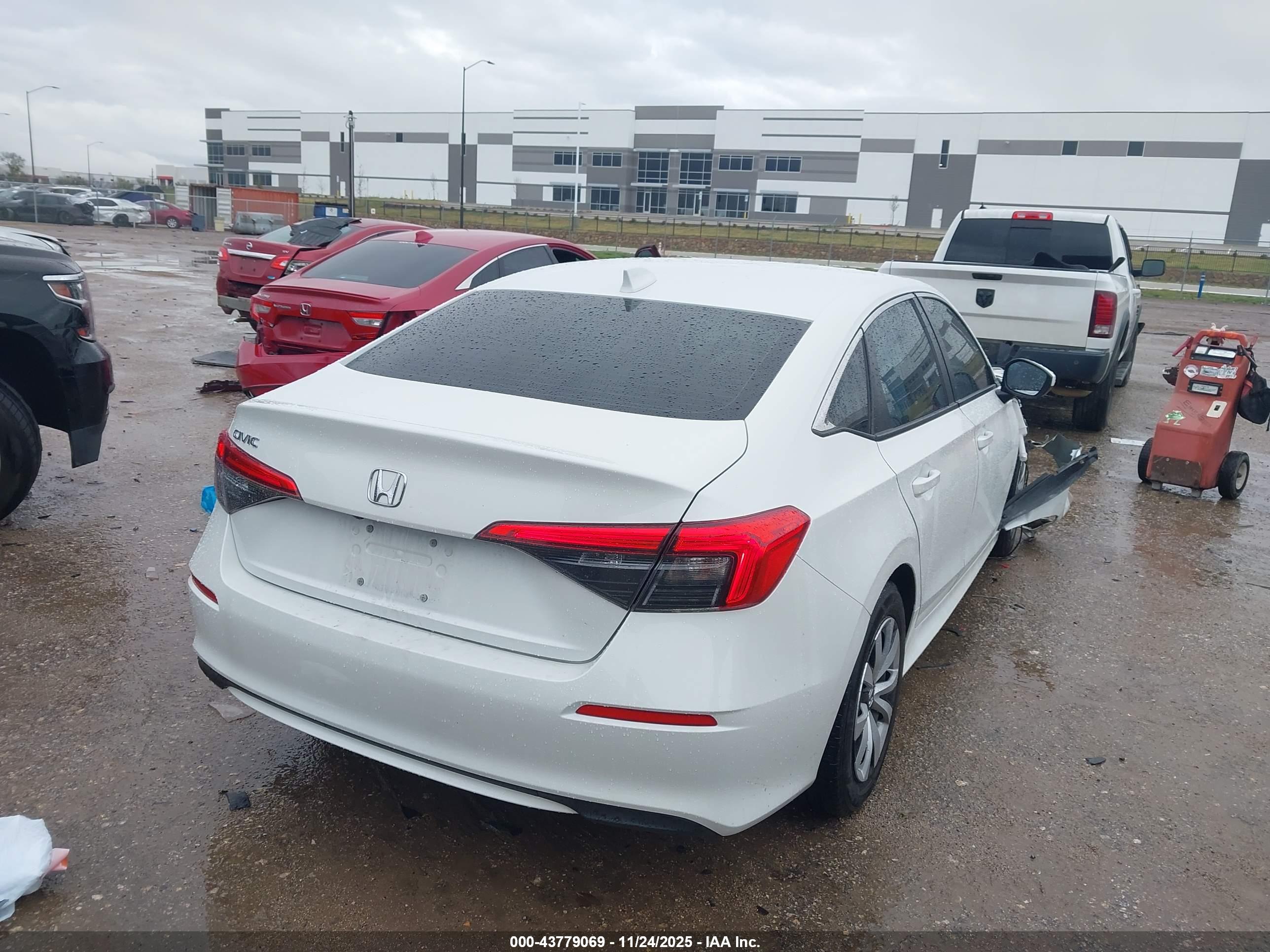 HONDA CIVIC image 4