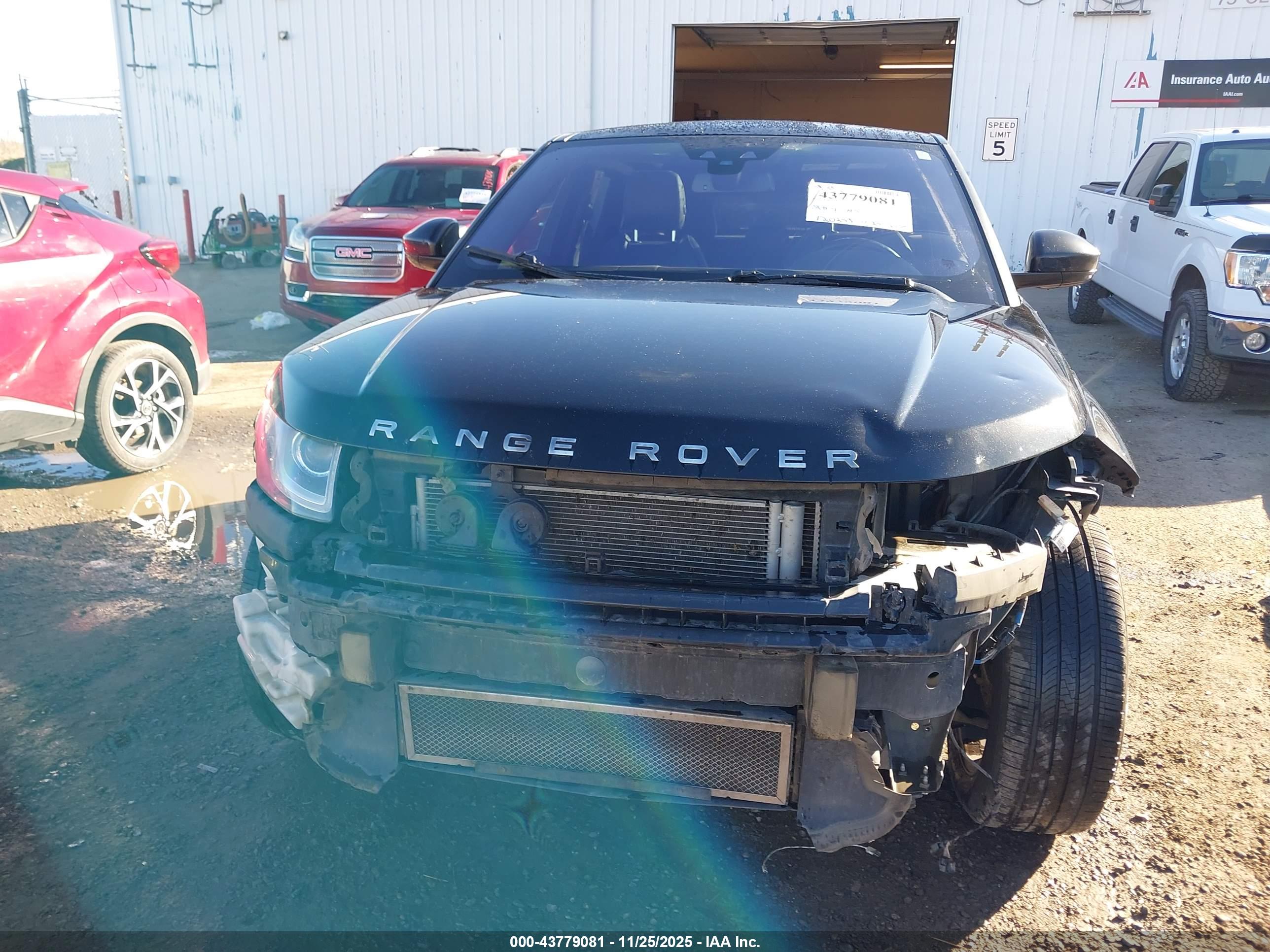 LAND ROVER image 6