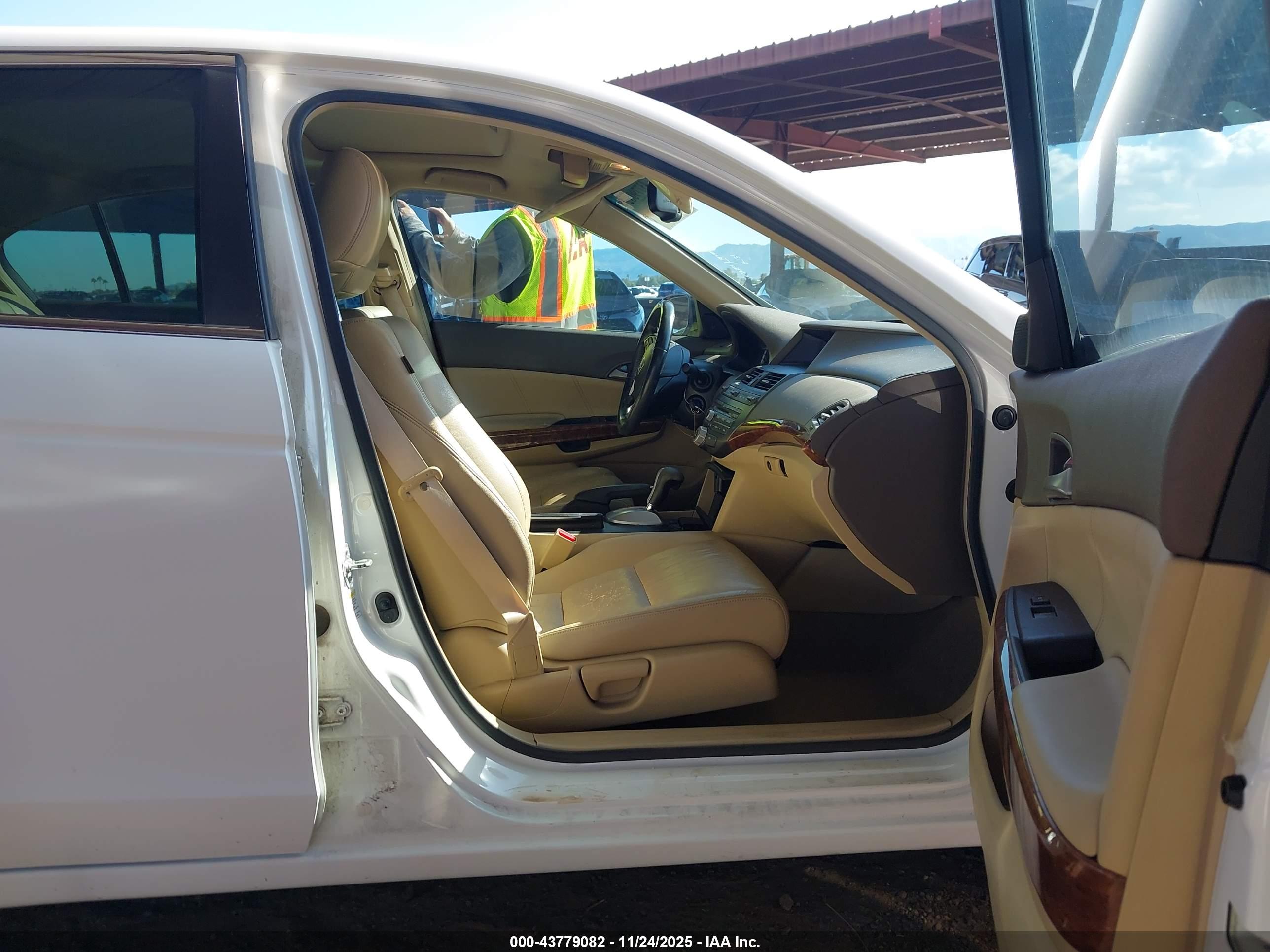 HONDA ACCORD image 5