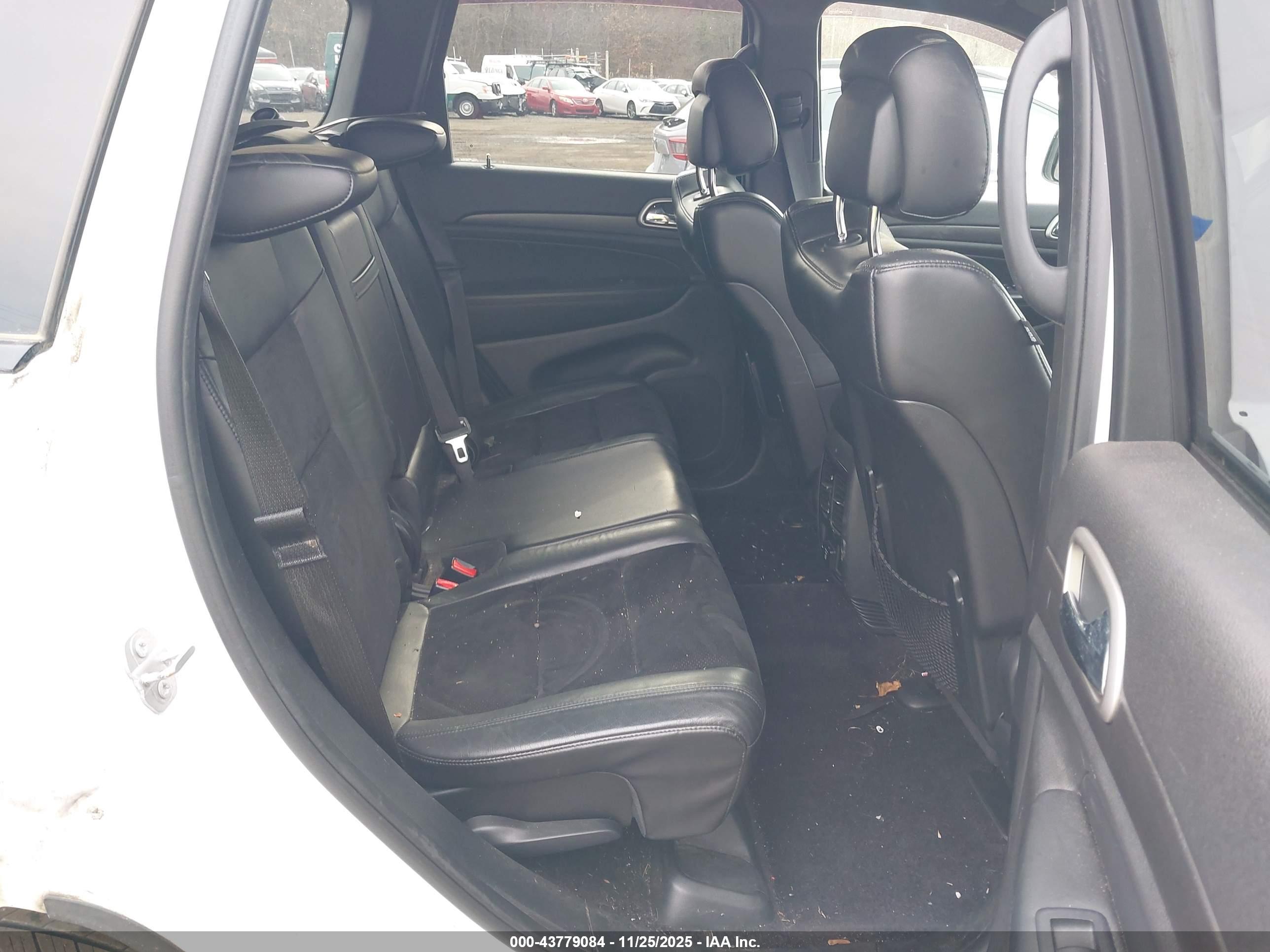 JEEP GRAND image 8