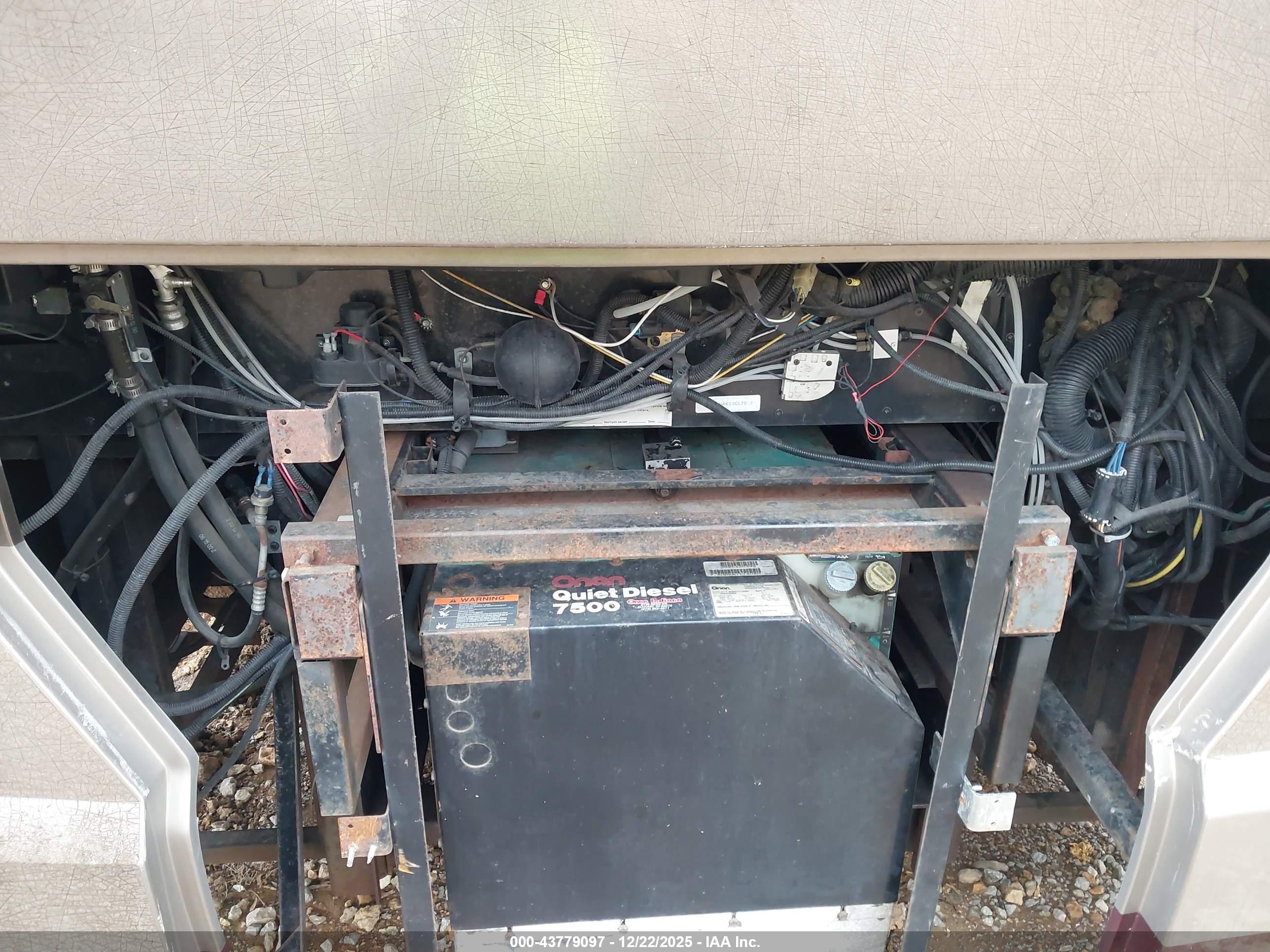 FREIGHTLINER CHASSIS image 10