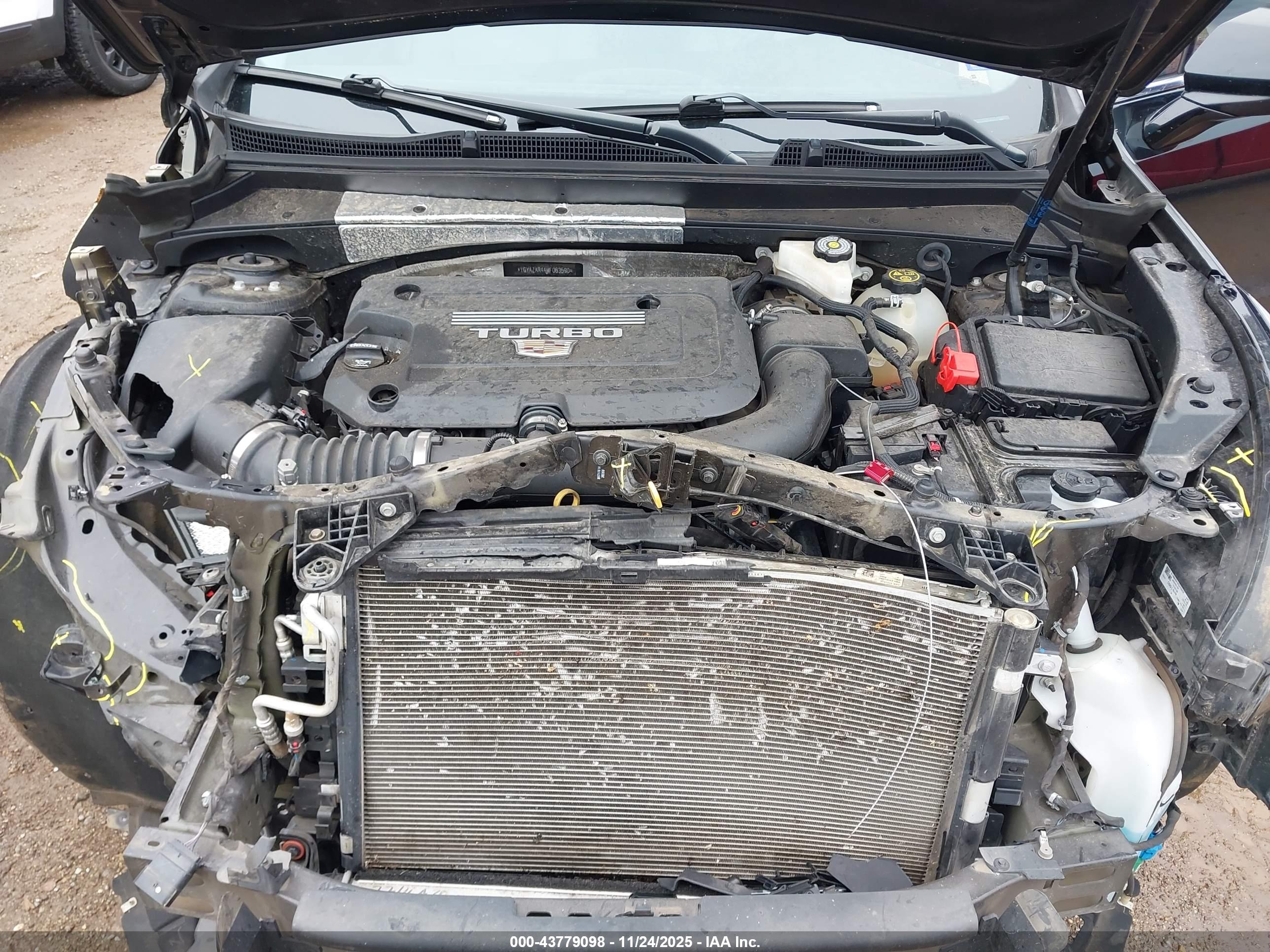 CADILLAC XT4 image 10