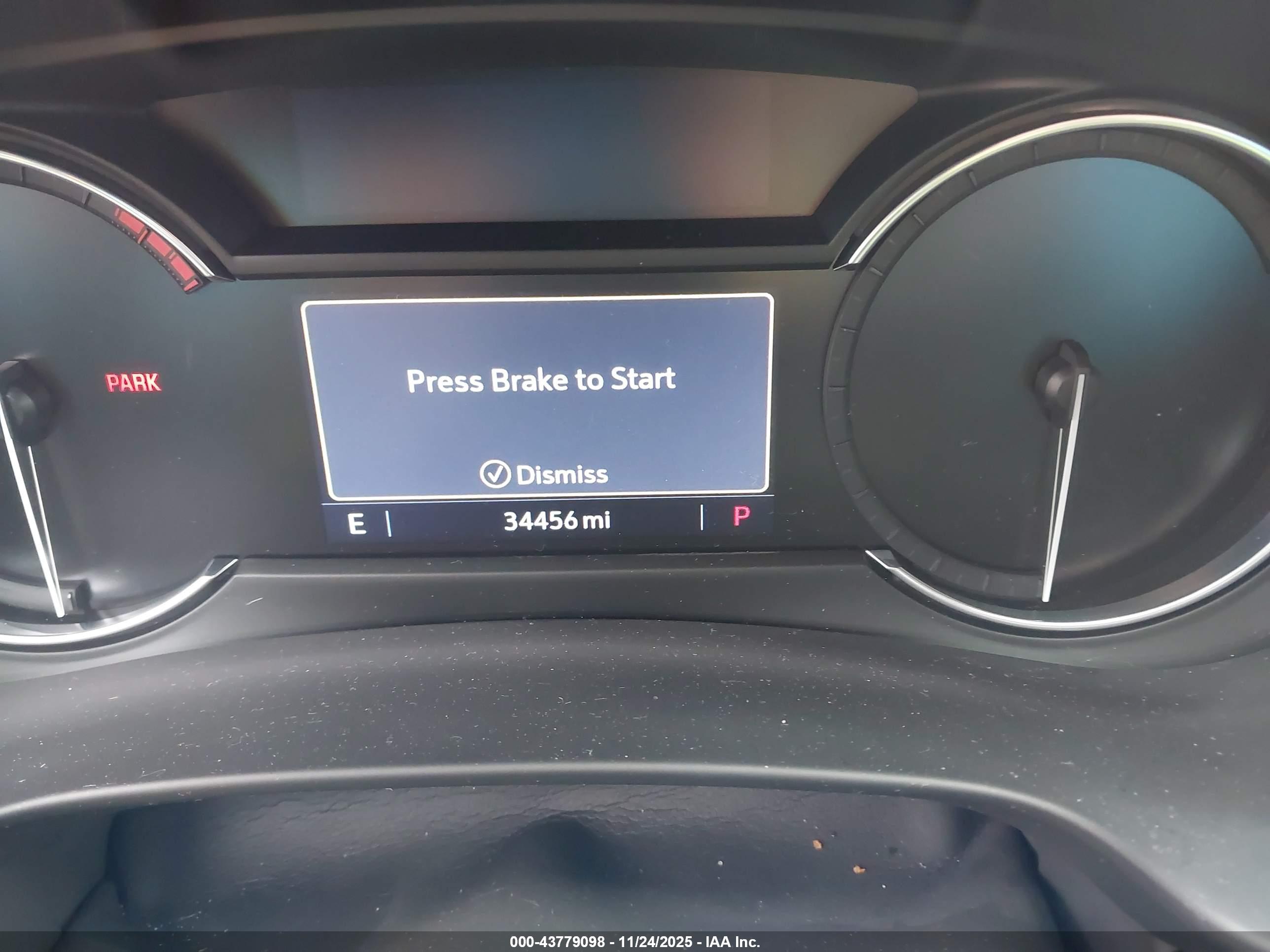 CADILLAC XT4 image 7
