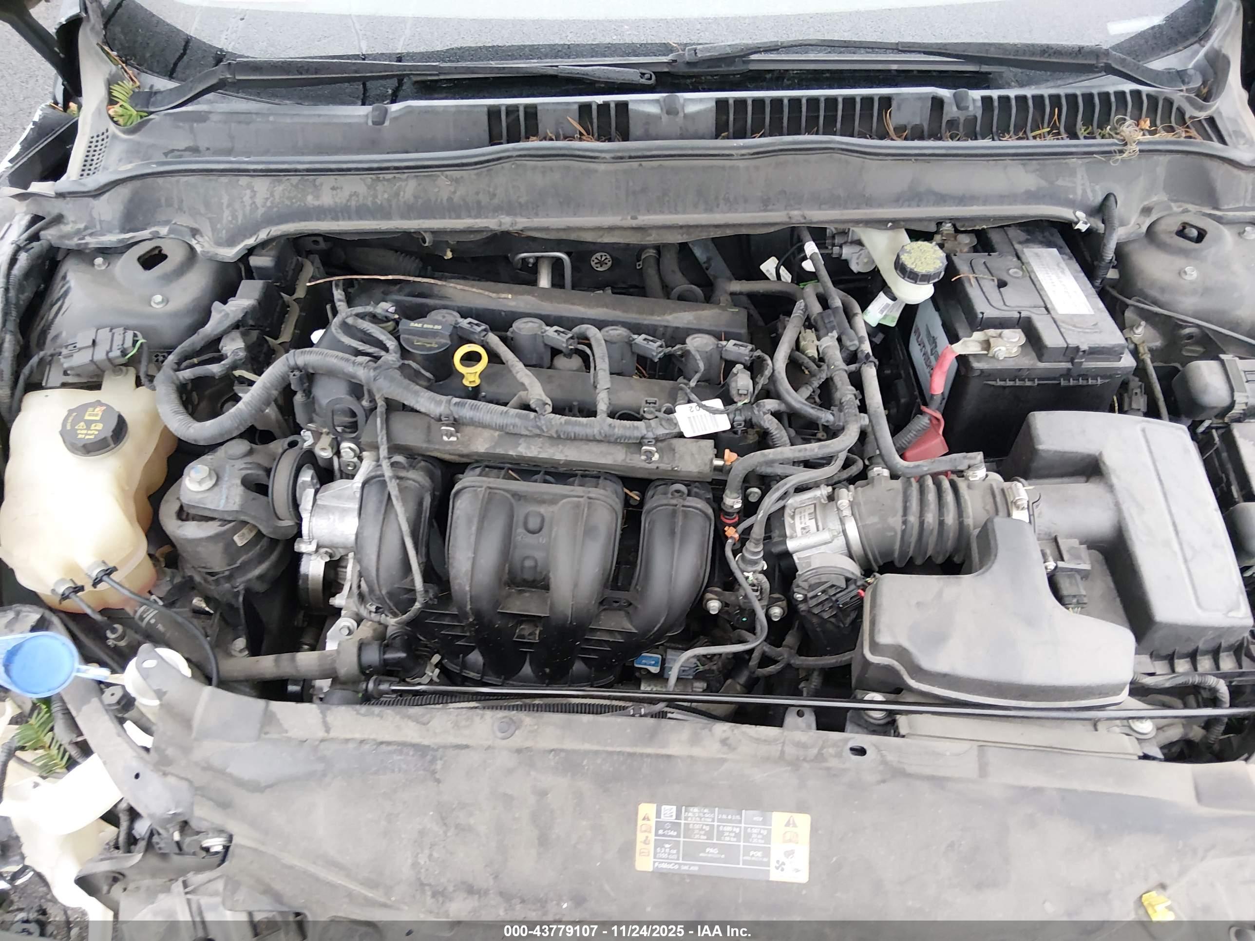 FORD FUSION image 10