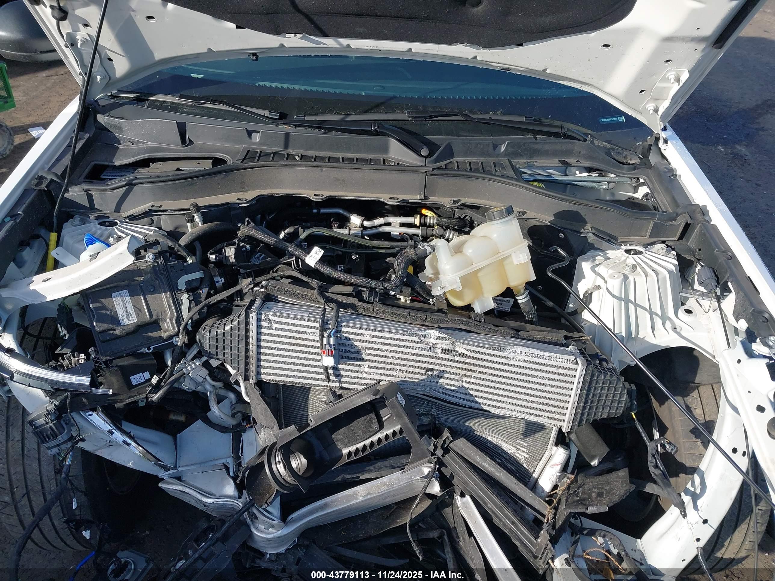 FORD EXPLORER image 10