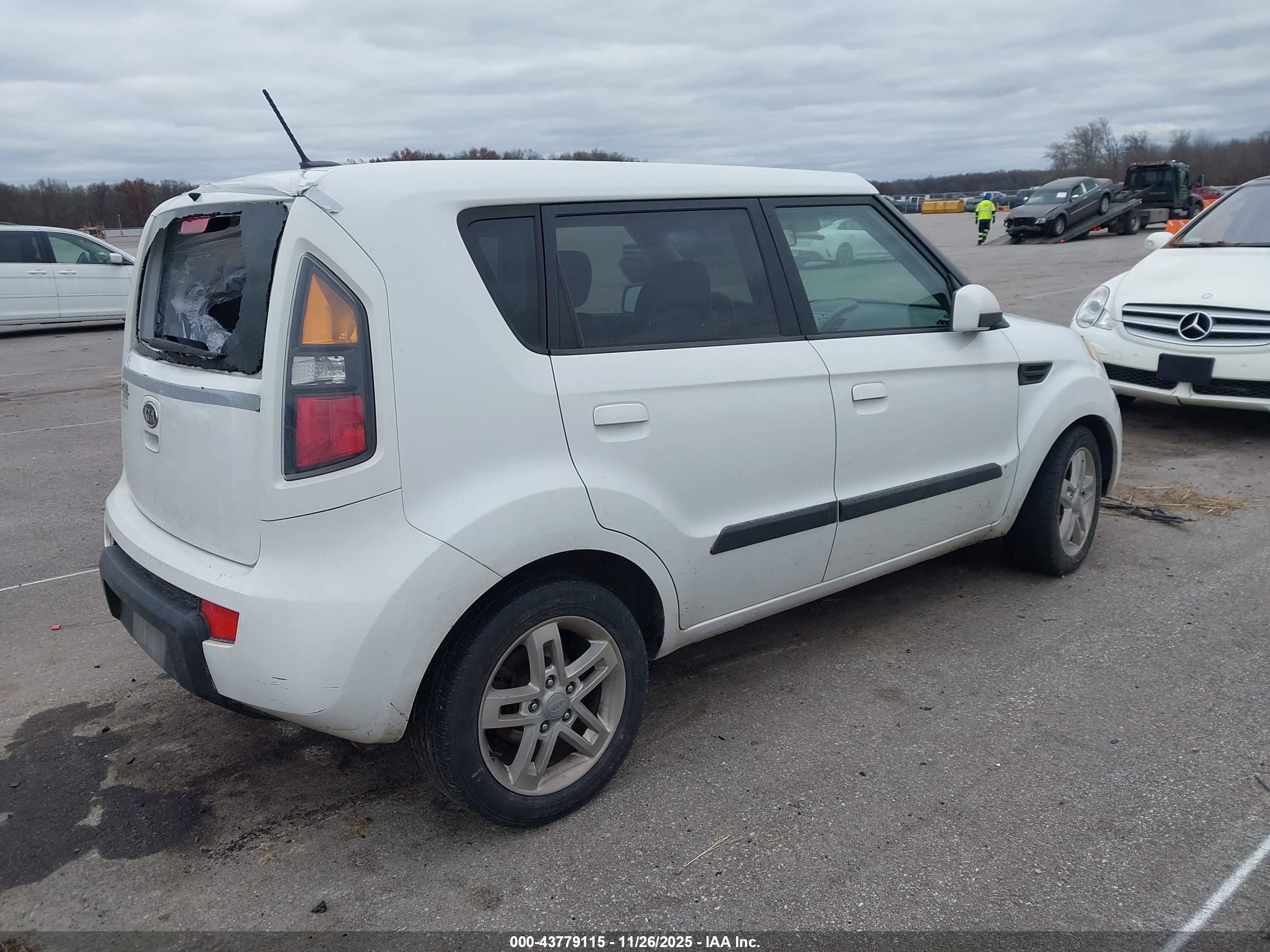 KIA SOUL image 4