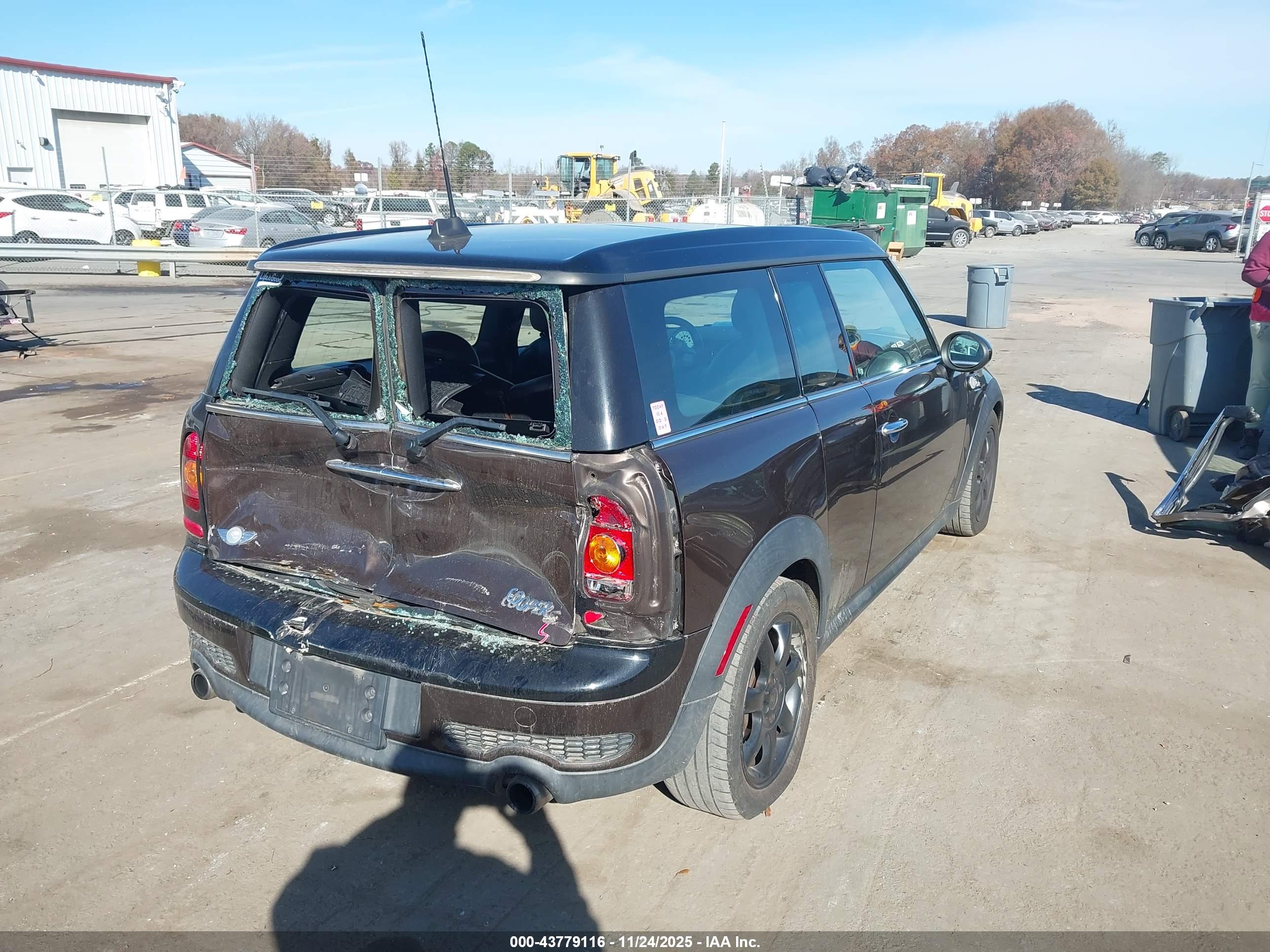 MINI COOPER image 4
