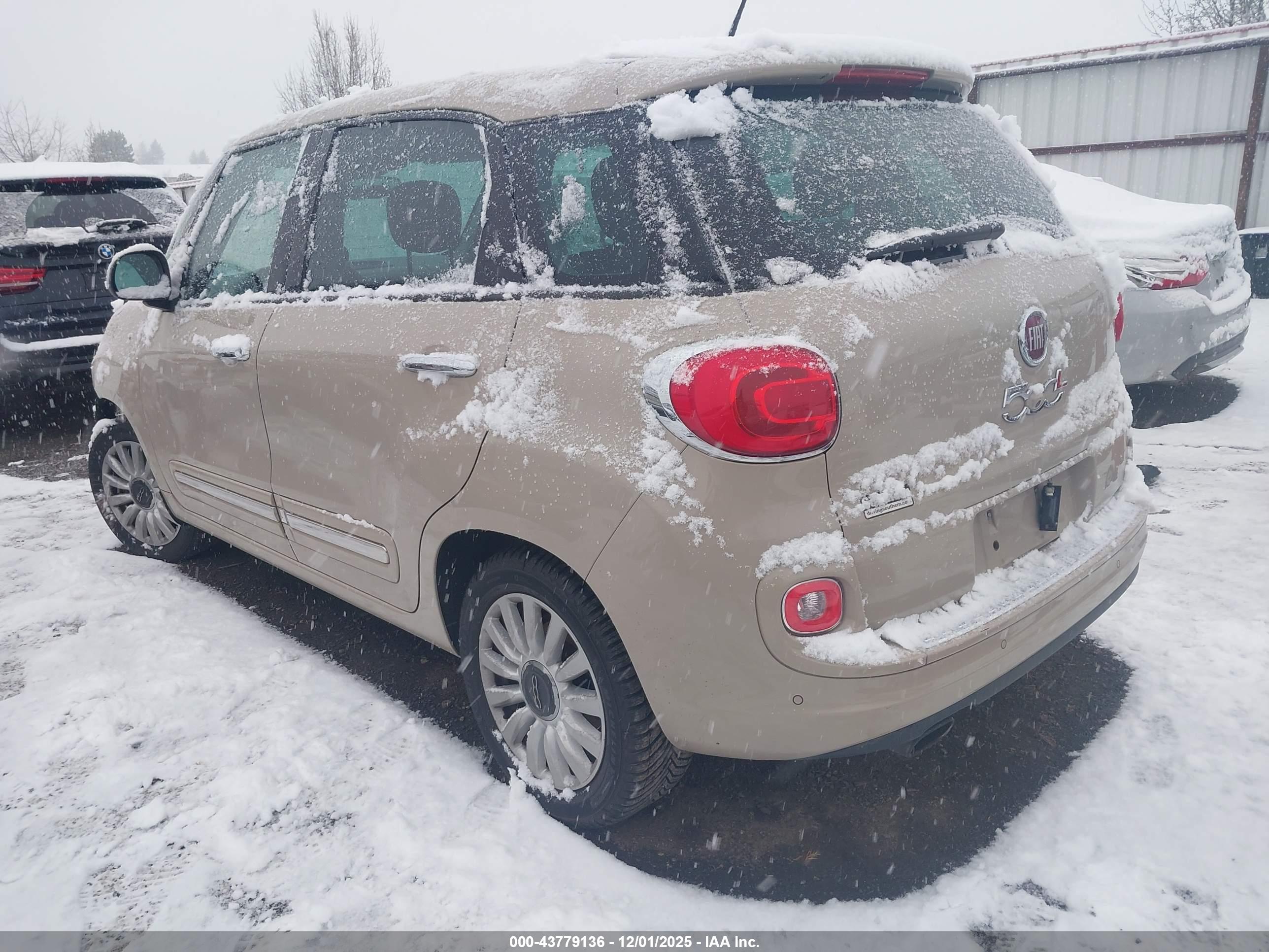 FIAT 500L image 3