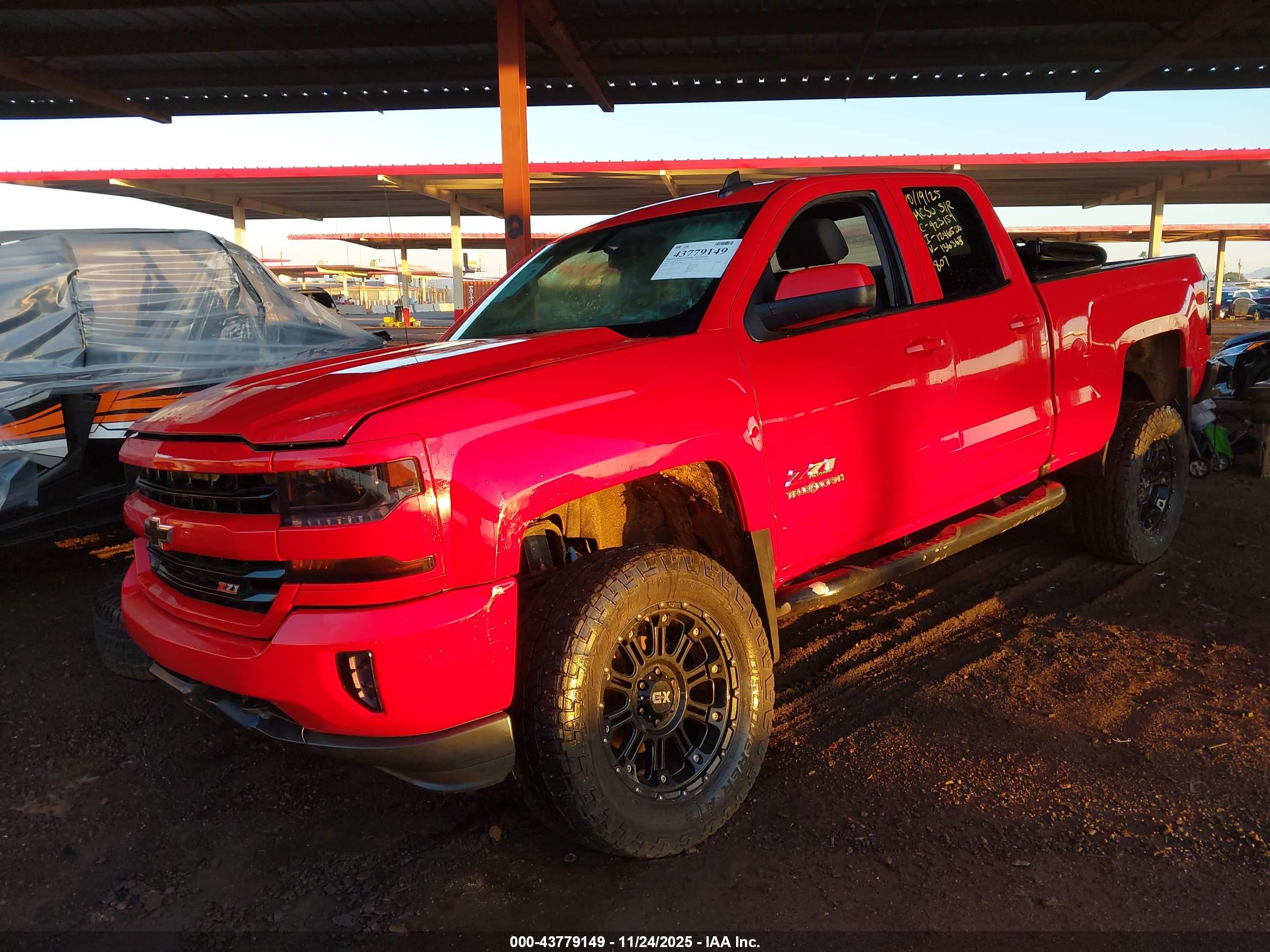 CHEVROLET SILVERADO image 2