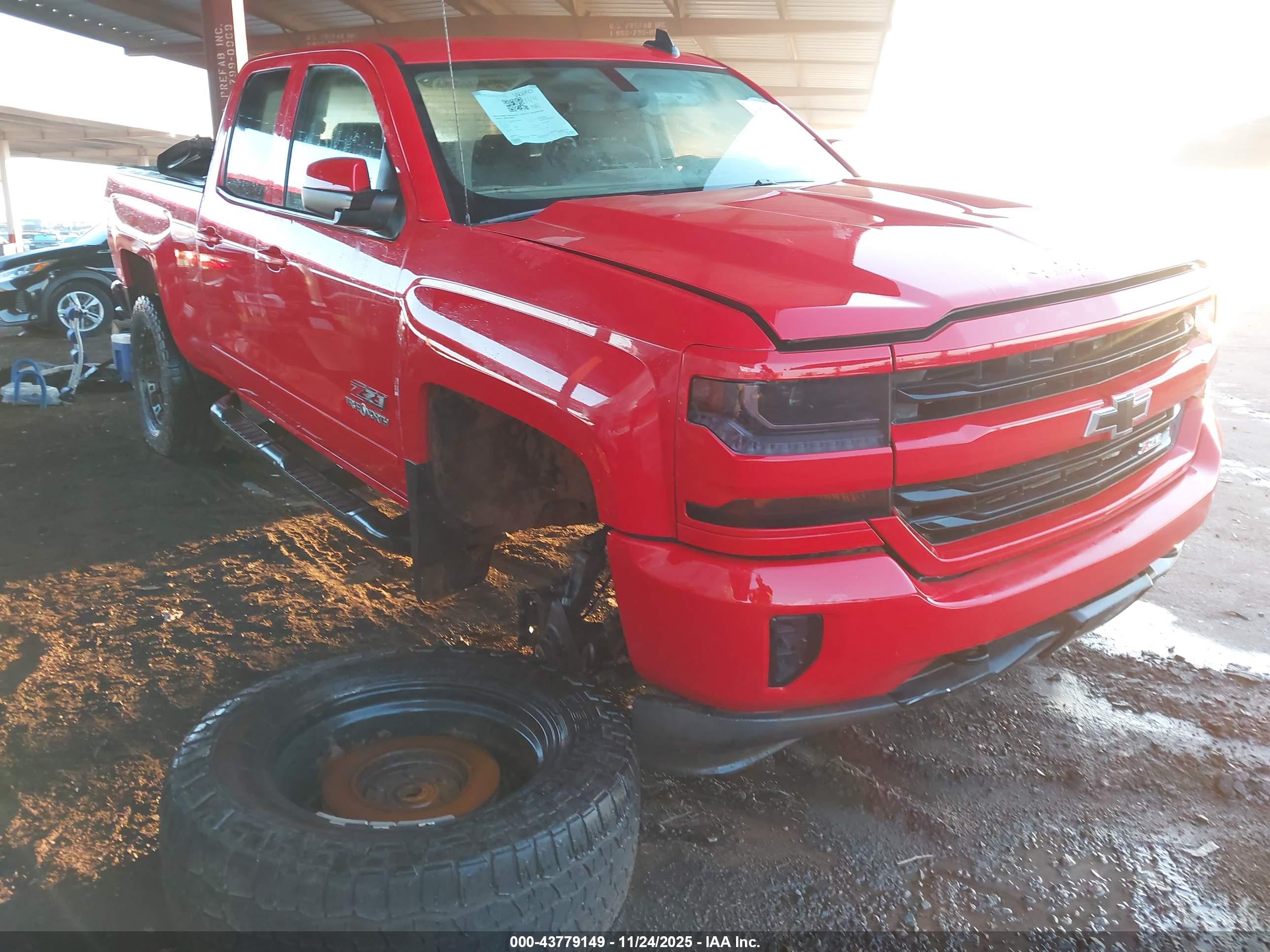 CHEVROLET SILVERADO image 6