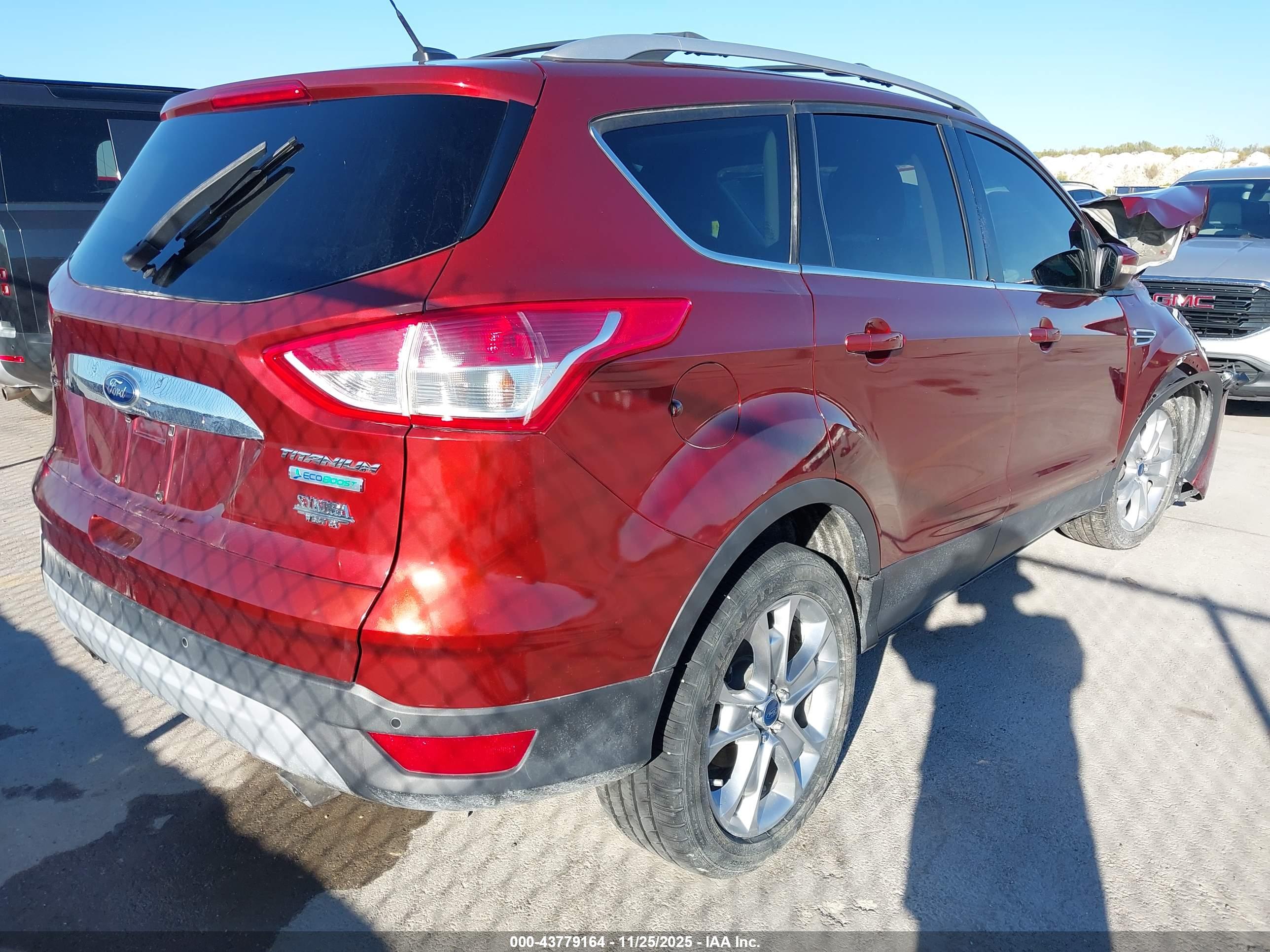 FORD ESCAPE image 4