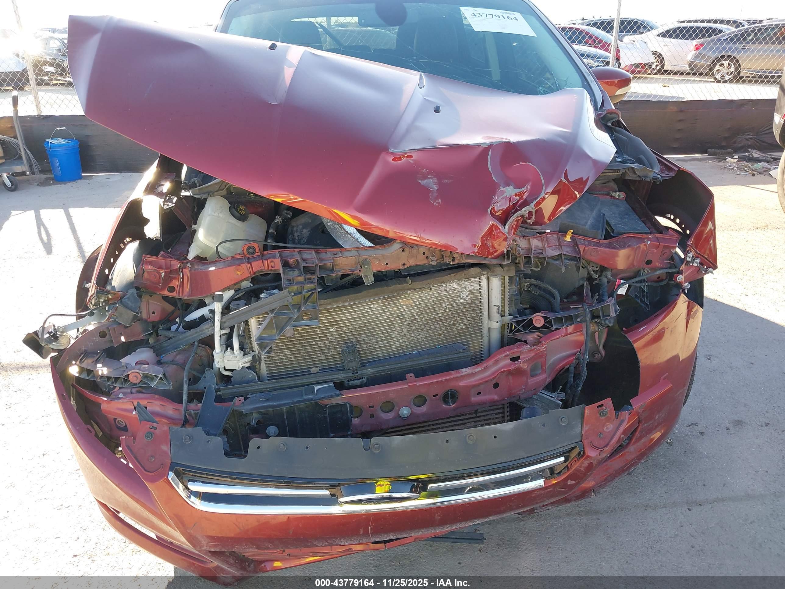 FORD ESCAPE image 6