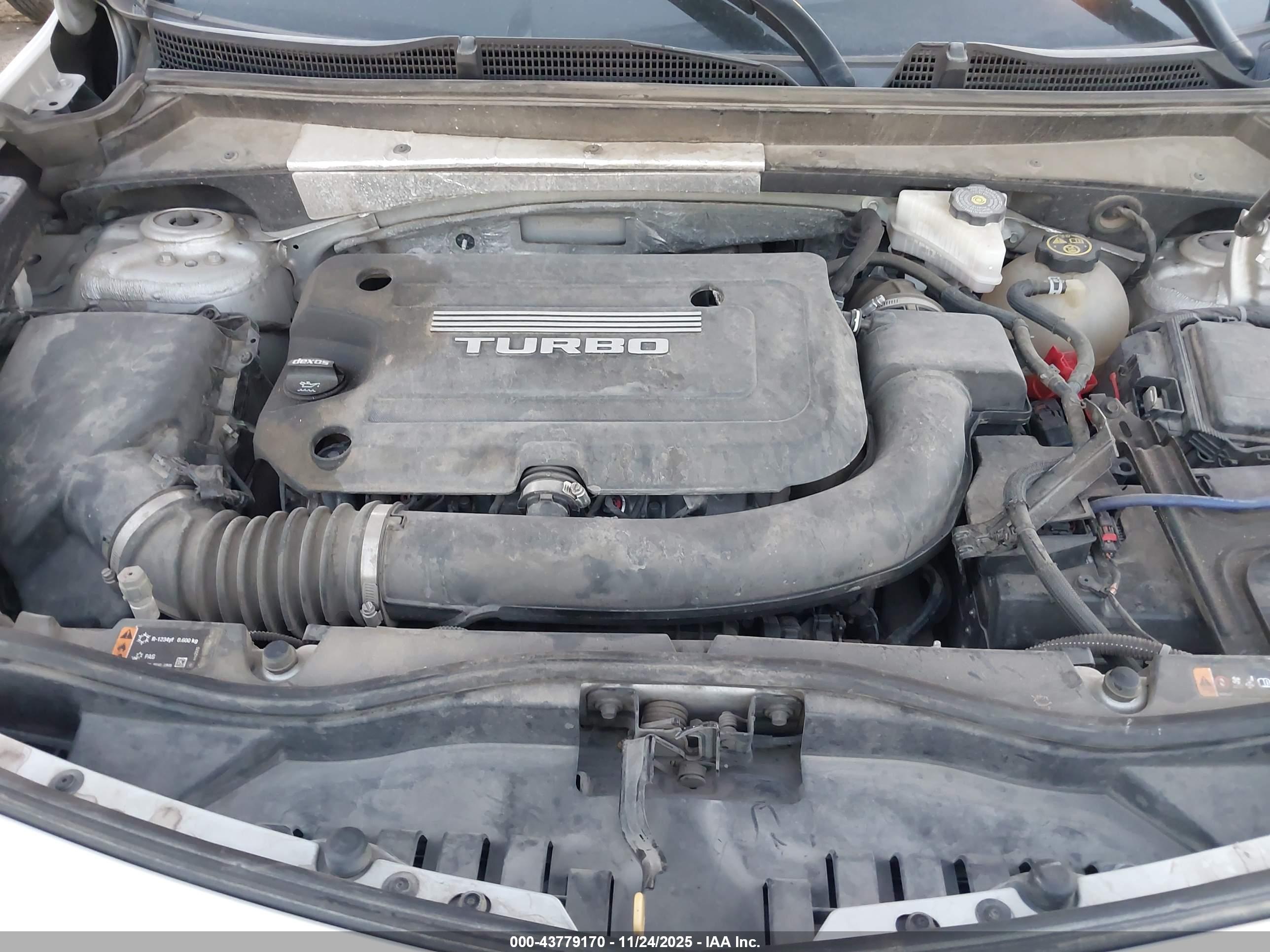 CADILLAC XT4 image 10