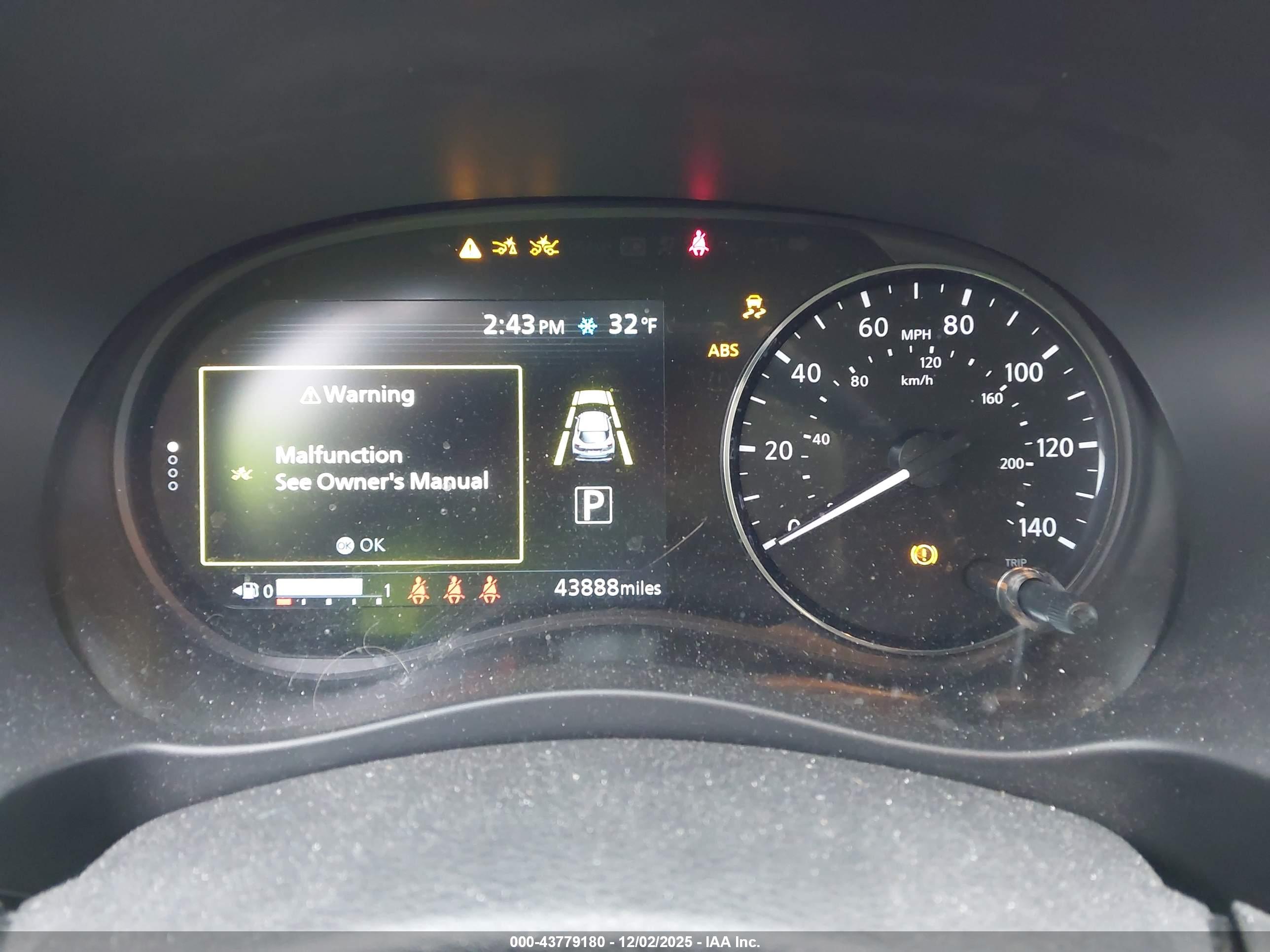 NISSAN KICKS image 7
