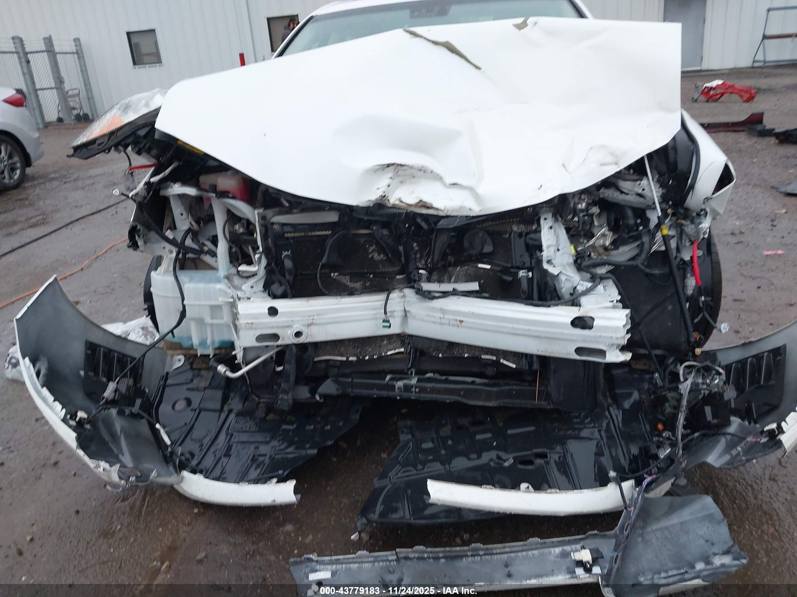 LEXUS ES image 6