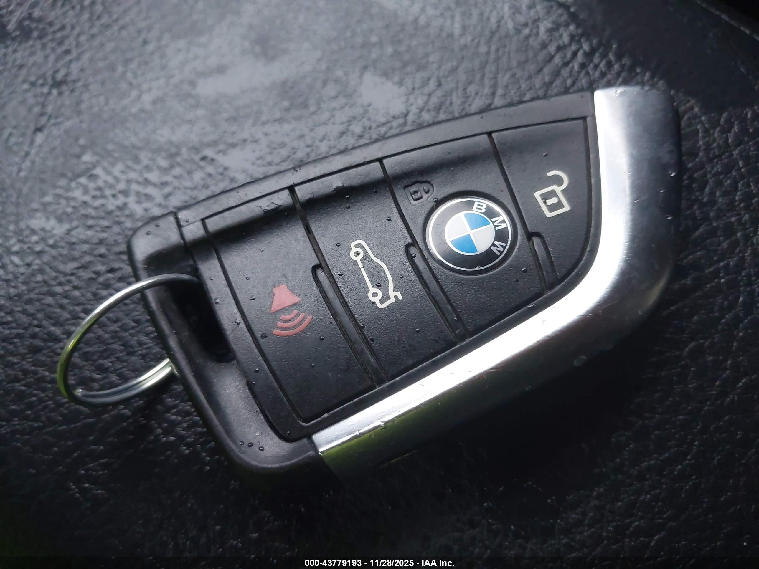 BMW X1 image 11
